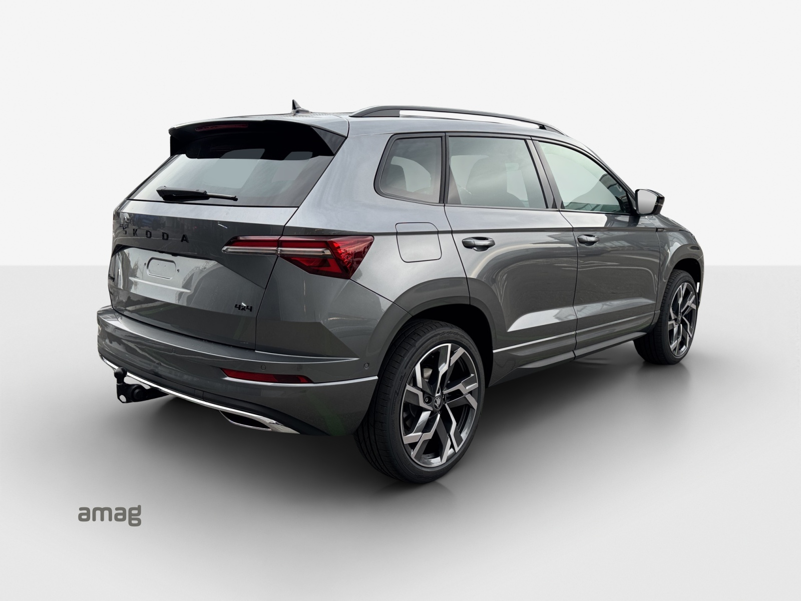 SKODA Karoq 2.0 TSI SportLine 4x4 DSG-image-4