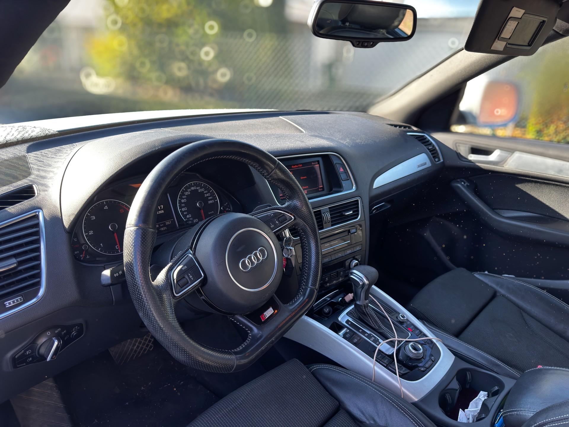 AUDI 2.0 TDI quattro S-Tronic-image-4