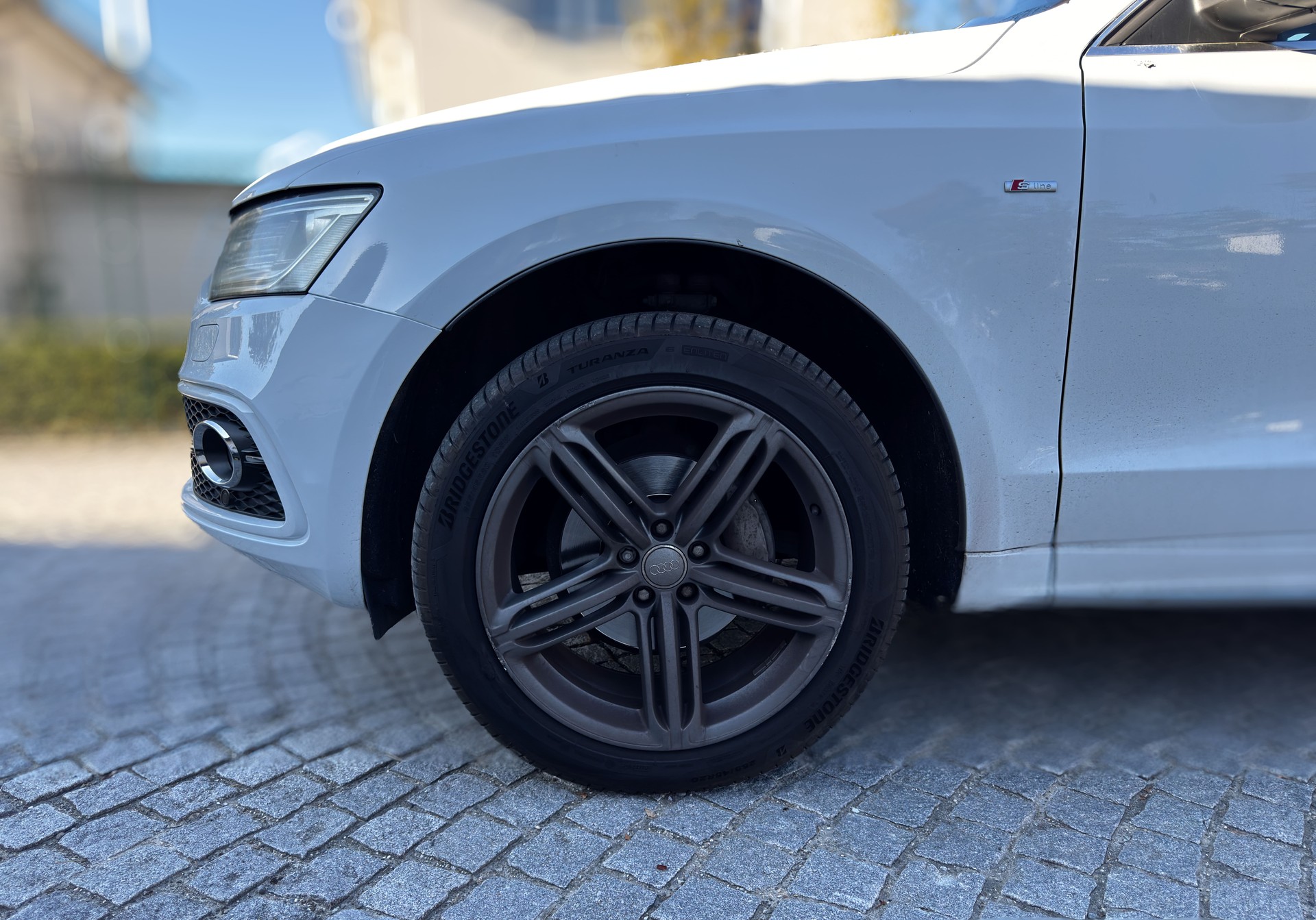 AUDI 2.0 TDI quattro S-Tronic-image-3