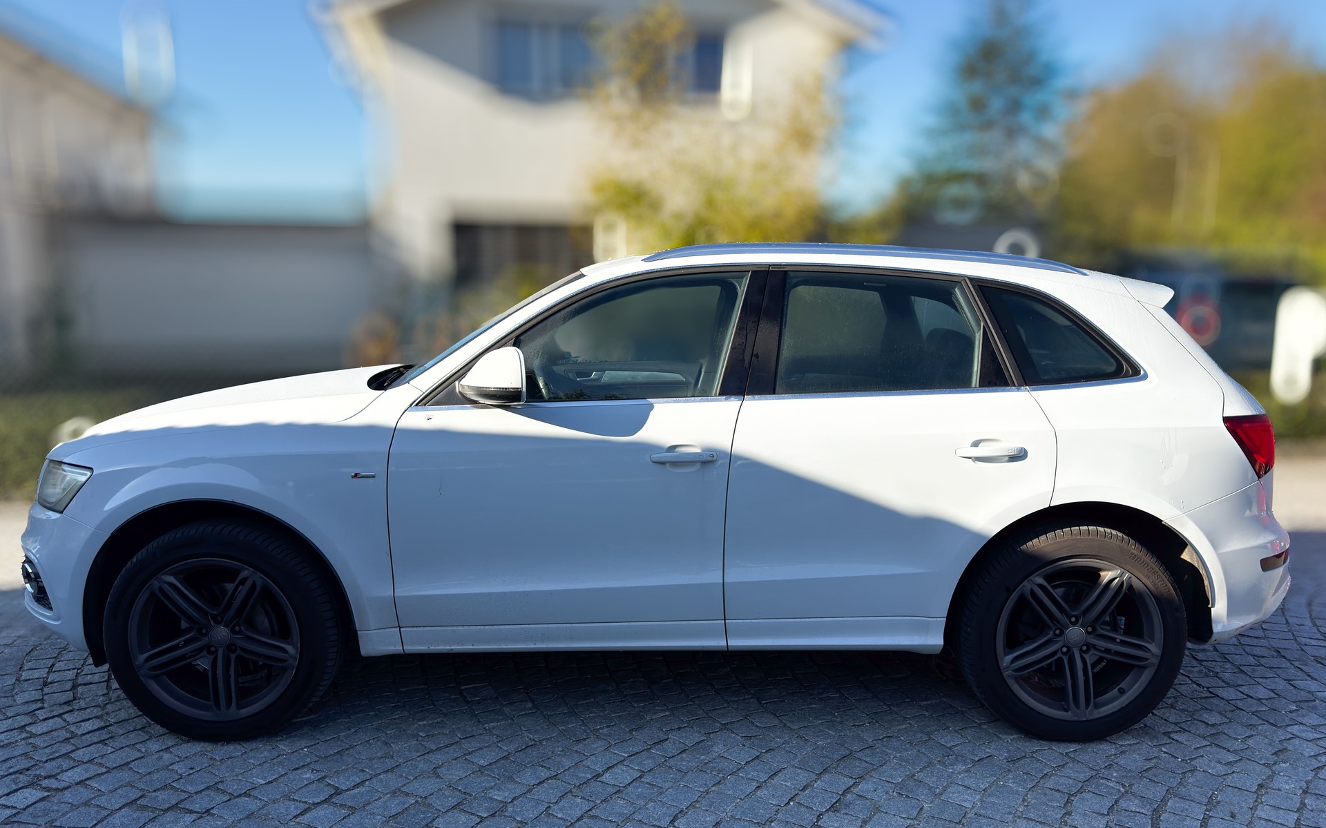 AUDI 2.0 TDI quattro S-Tronic-image-2