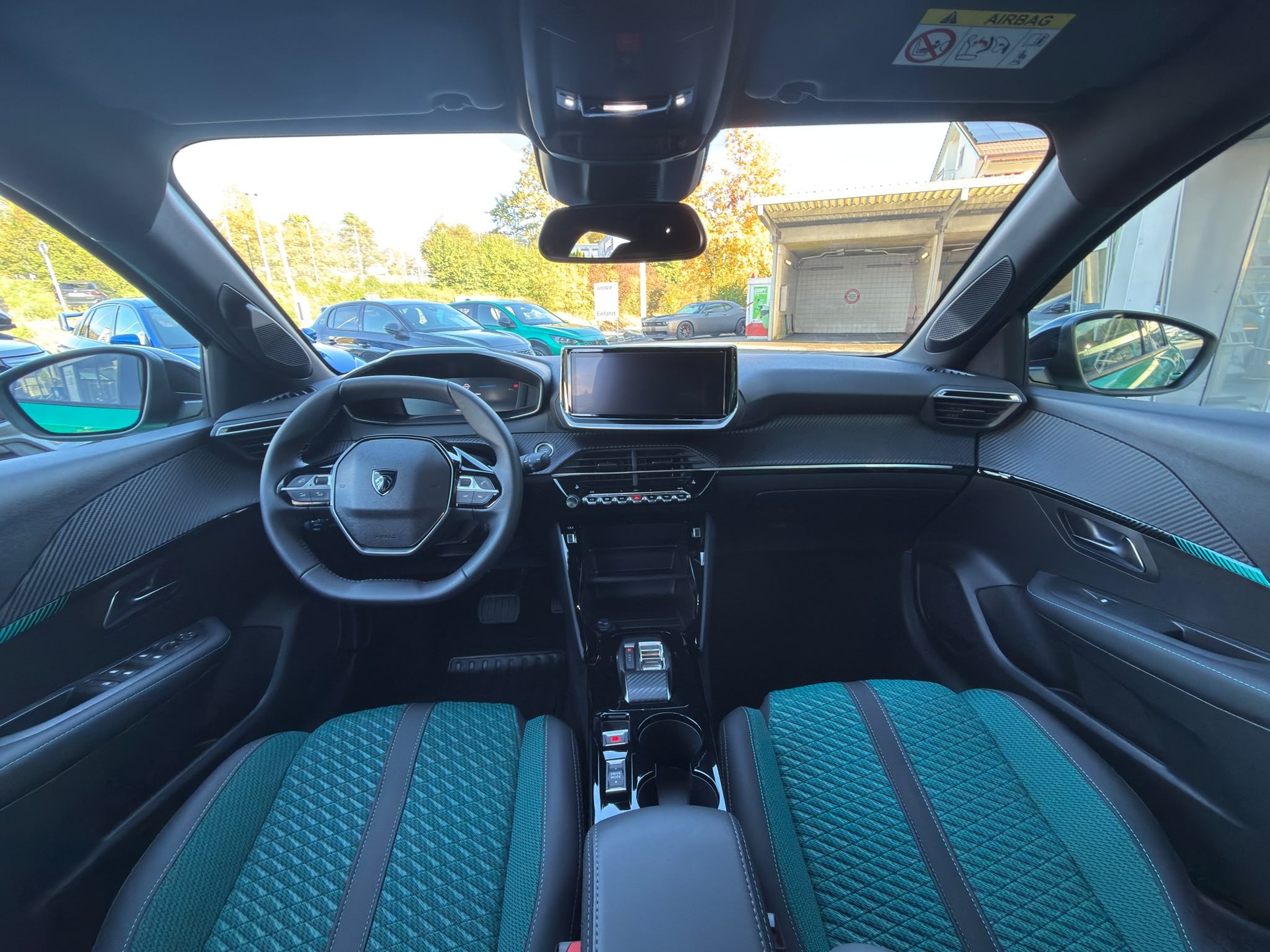 PEUGEOT 208 1.2 MHEV 110 Sondermodell ENVY-image-6