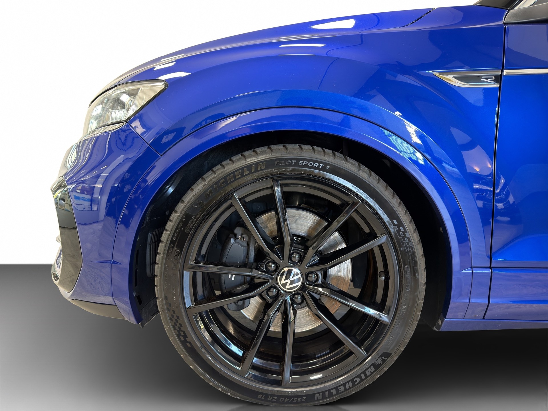 VW T-Roc 2.0 TSI R DSG 4Motion-showroom-element-1