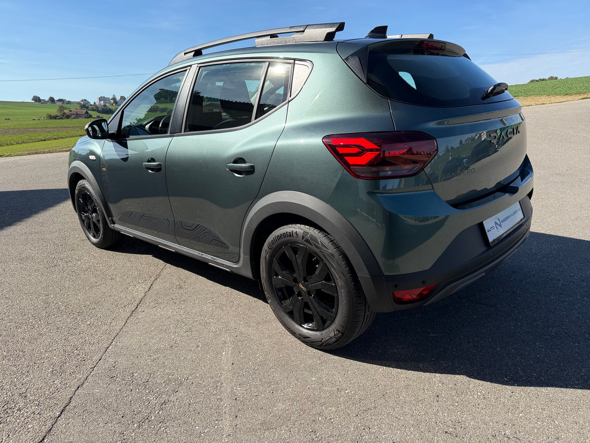 DACIA Sandero Stepway TCe 90 Extreme+ CVT-image-3