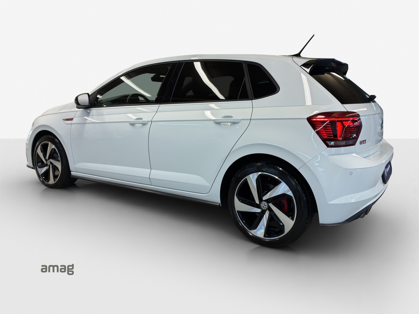 VW Polo 2.0 TSI GTI DSG-image-2