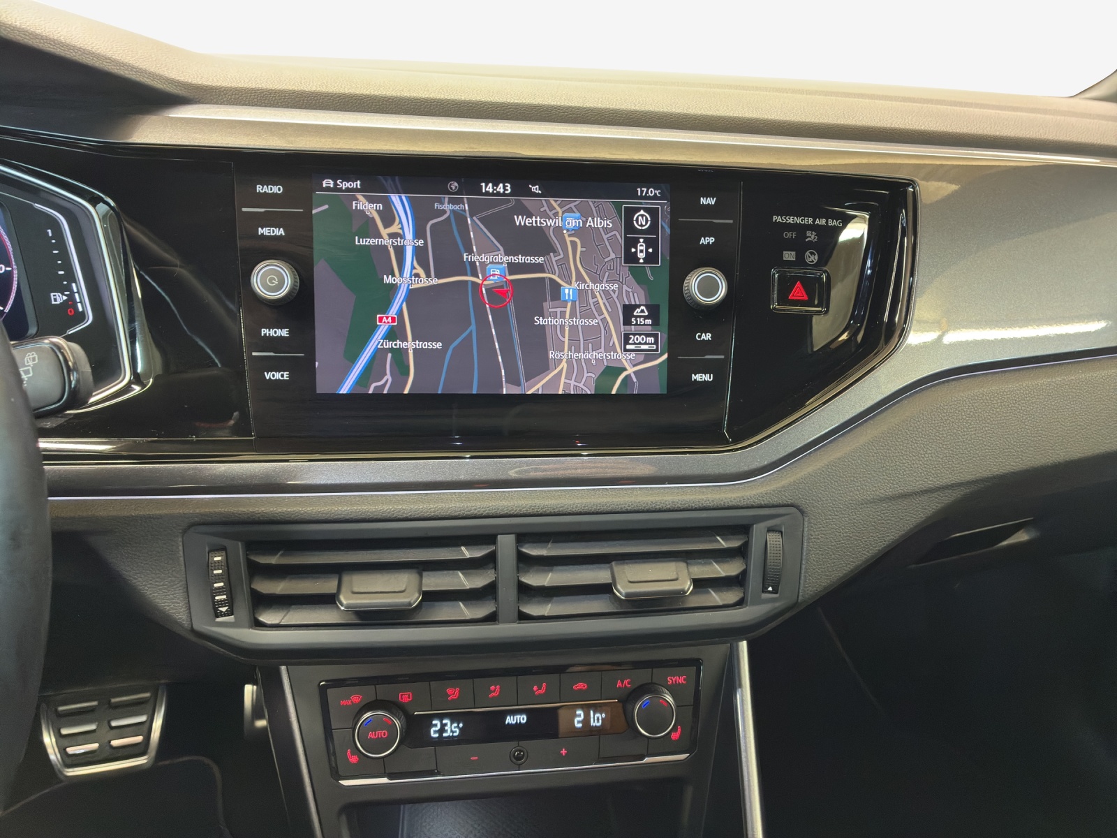 VW Polo 2.0 TSI GTI DSG-image-10