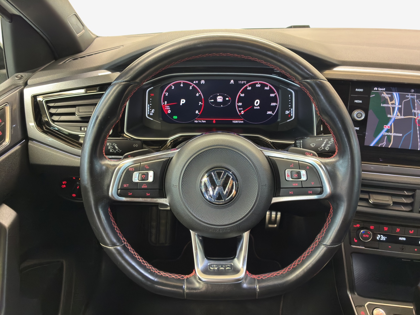 VW Polo 2.0 TSI GTI DSG-image-9