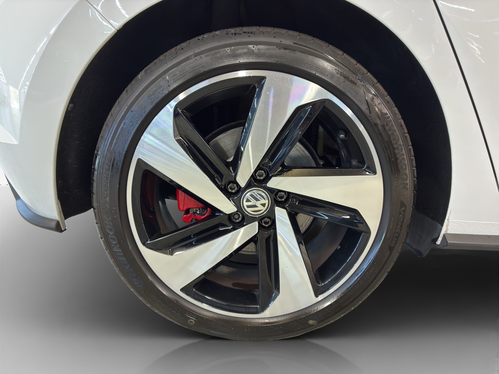 VW Polo 2.0 TSI GTI DSG-image-13