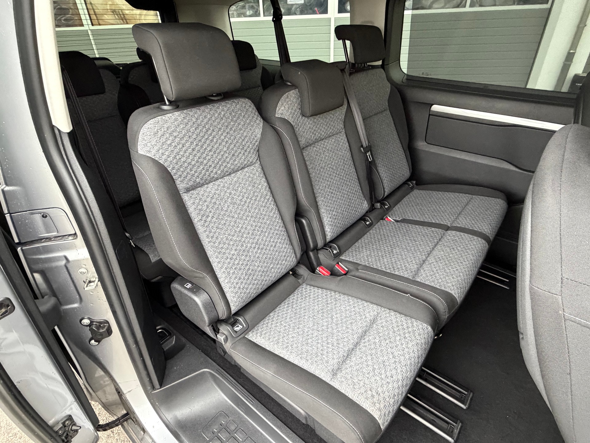 TOYOTA *Proace Verso 2.0 nur 17.500 km L2 8-Sitze*Automat*-image-8
