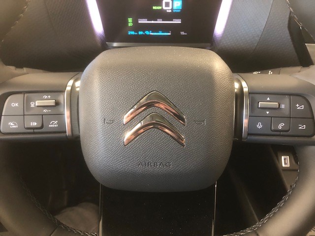 CITROEN Ë-C4 X 100 kW Shine-image-13