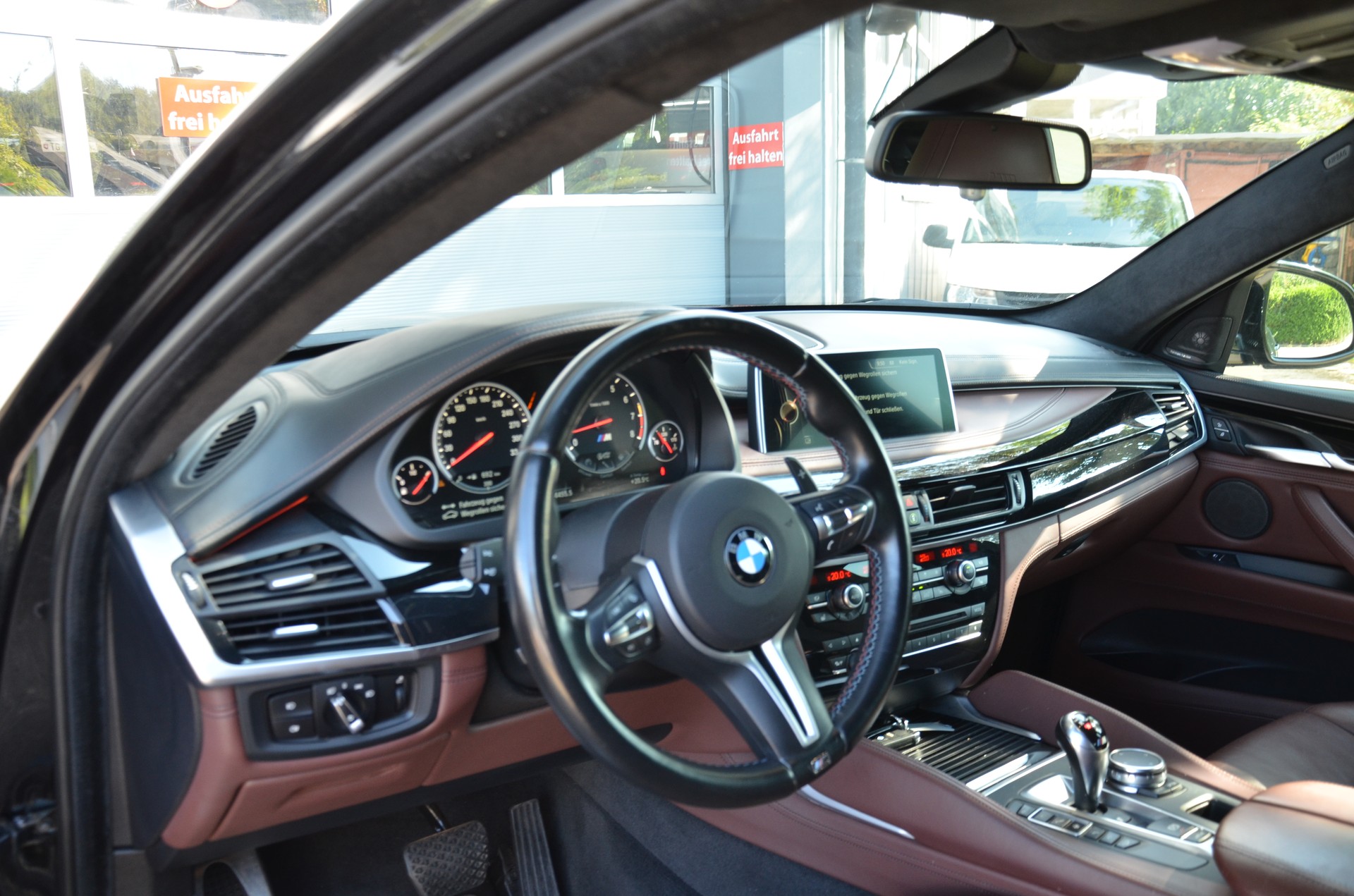 BMW X6M Steptronic-image-11