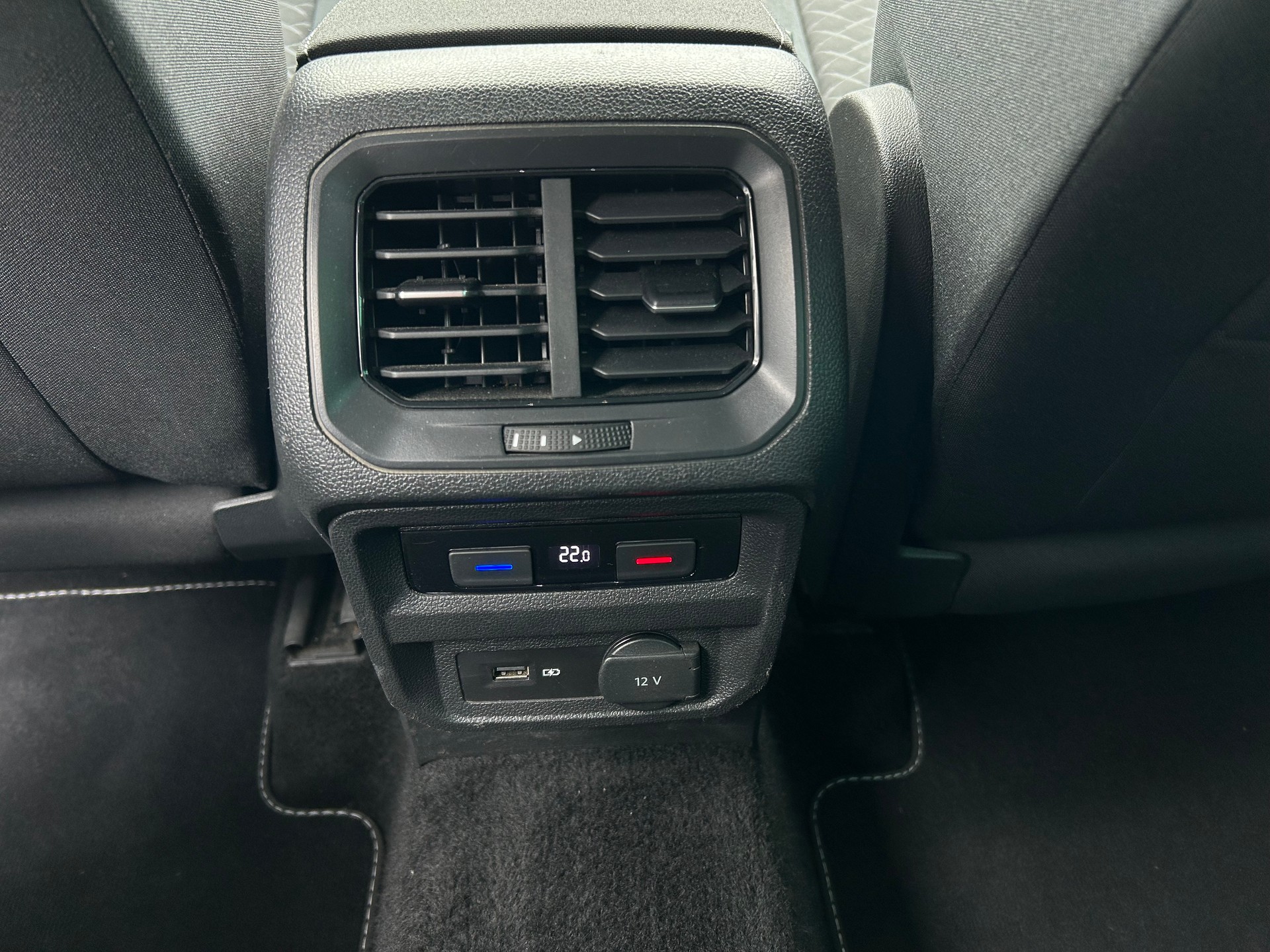 VW Tiguan 2.0TSI Comfortline 4Motion DSG-image-11