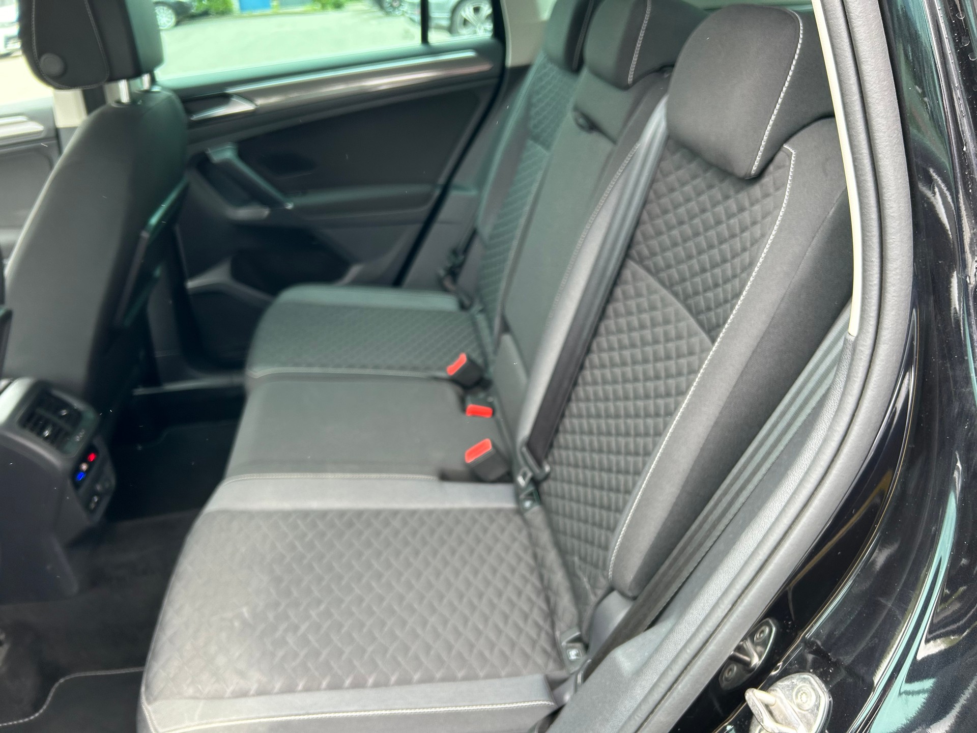 VW Tiguan 2.0TSI Comfortline 4Motion DSG-image-7
