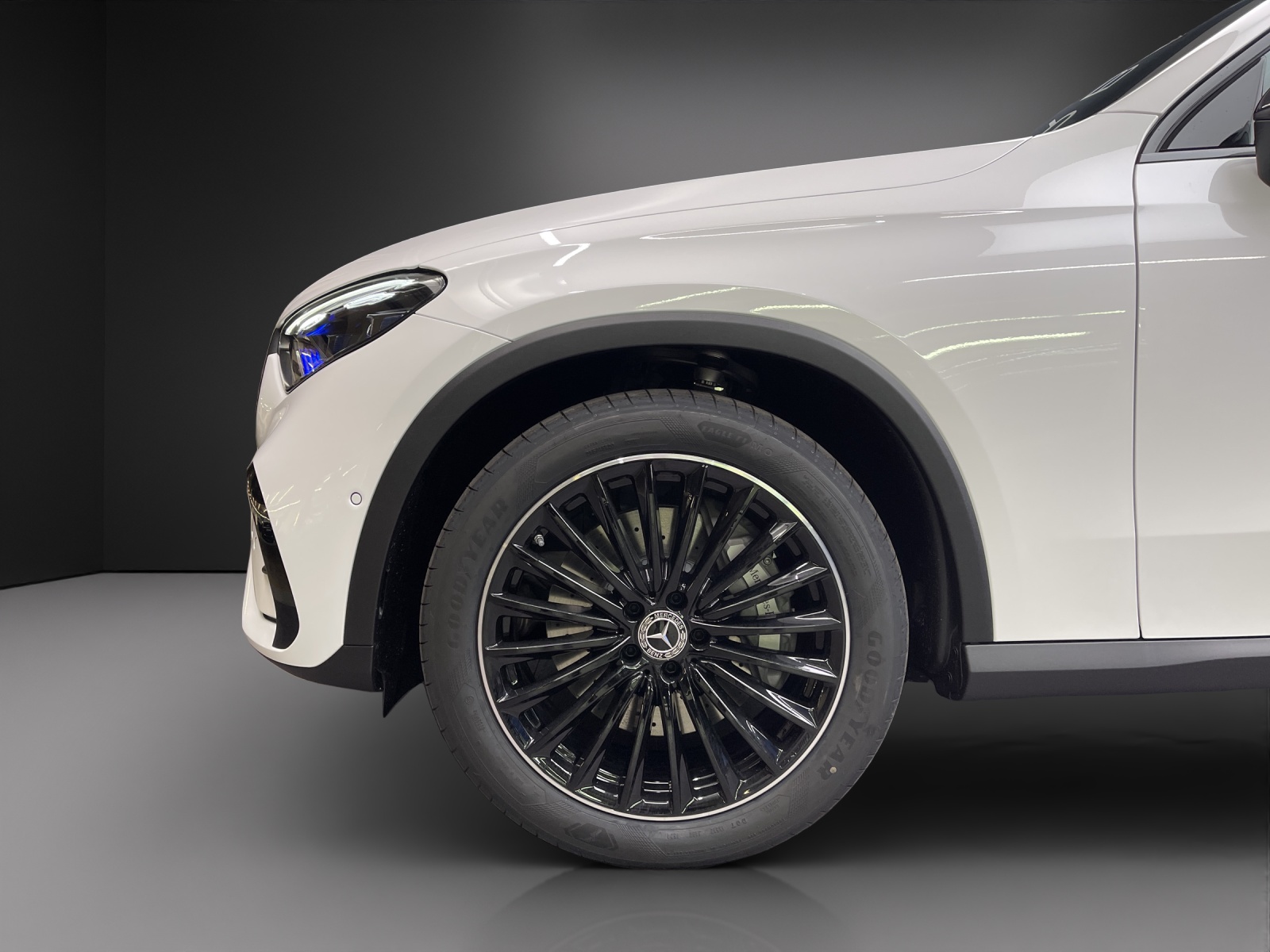 MERCEDES-BENZ GLC 220 d 4M 9G-Tronic-image-5