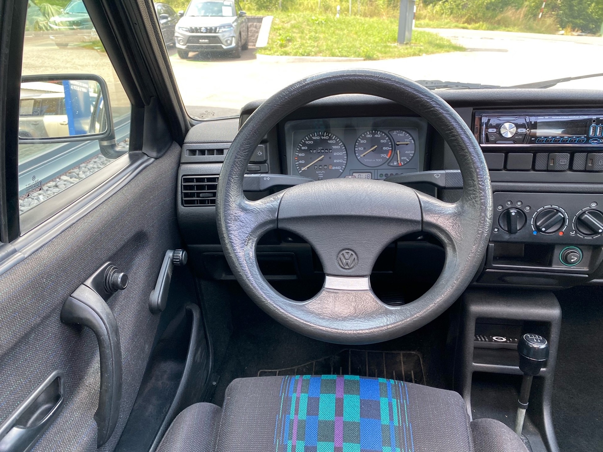 VW Polo Coupé 1300 G40-image-11
