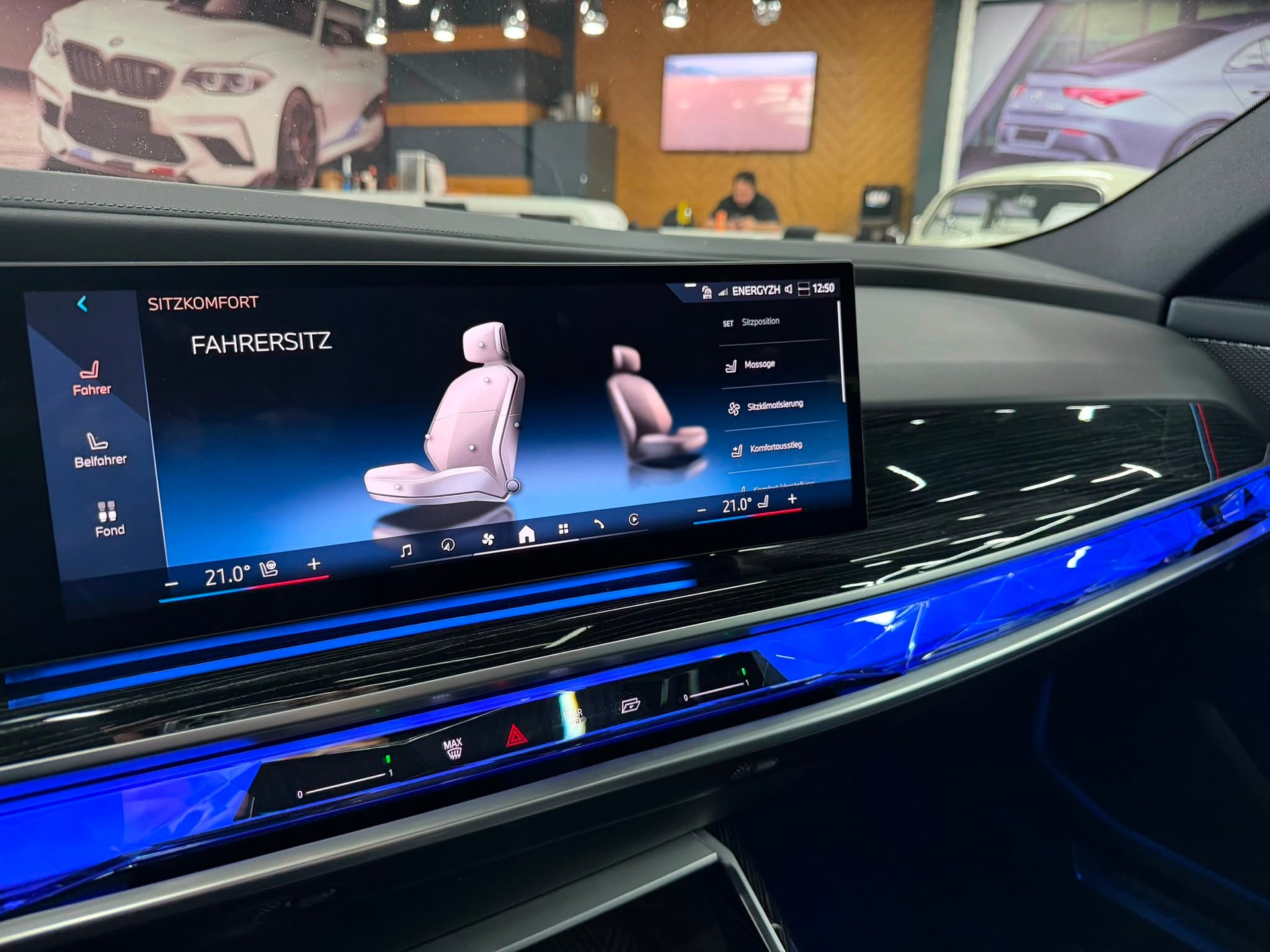 BMW 750e xDrive M Sport Steptronic-image-23