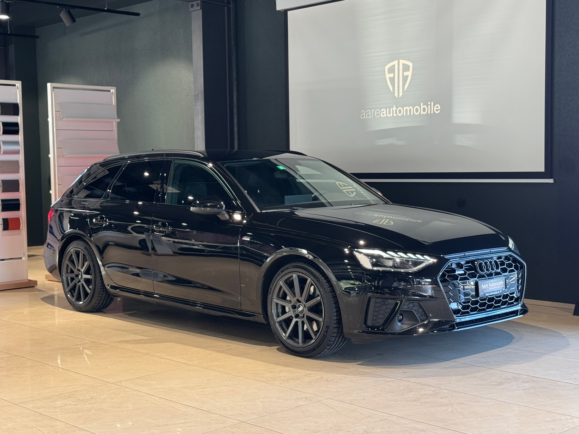 AUDI A4 Avant 40 TDI S line Attraction quattro S-tronic-image-0
