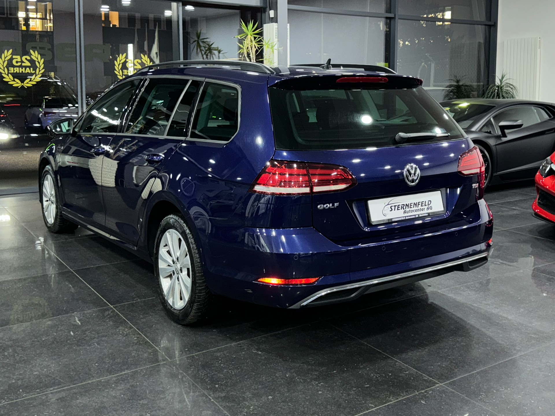 VW Golf Variant 1.6 TDI Comfortline-image-3