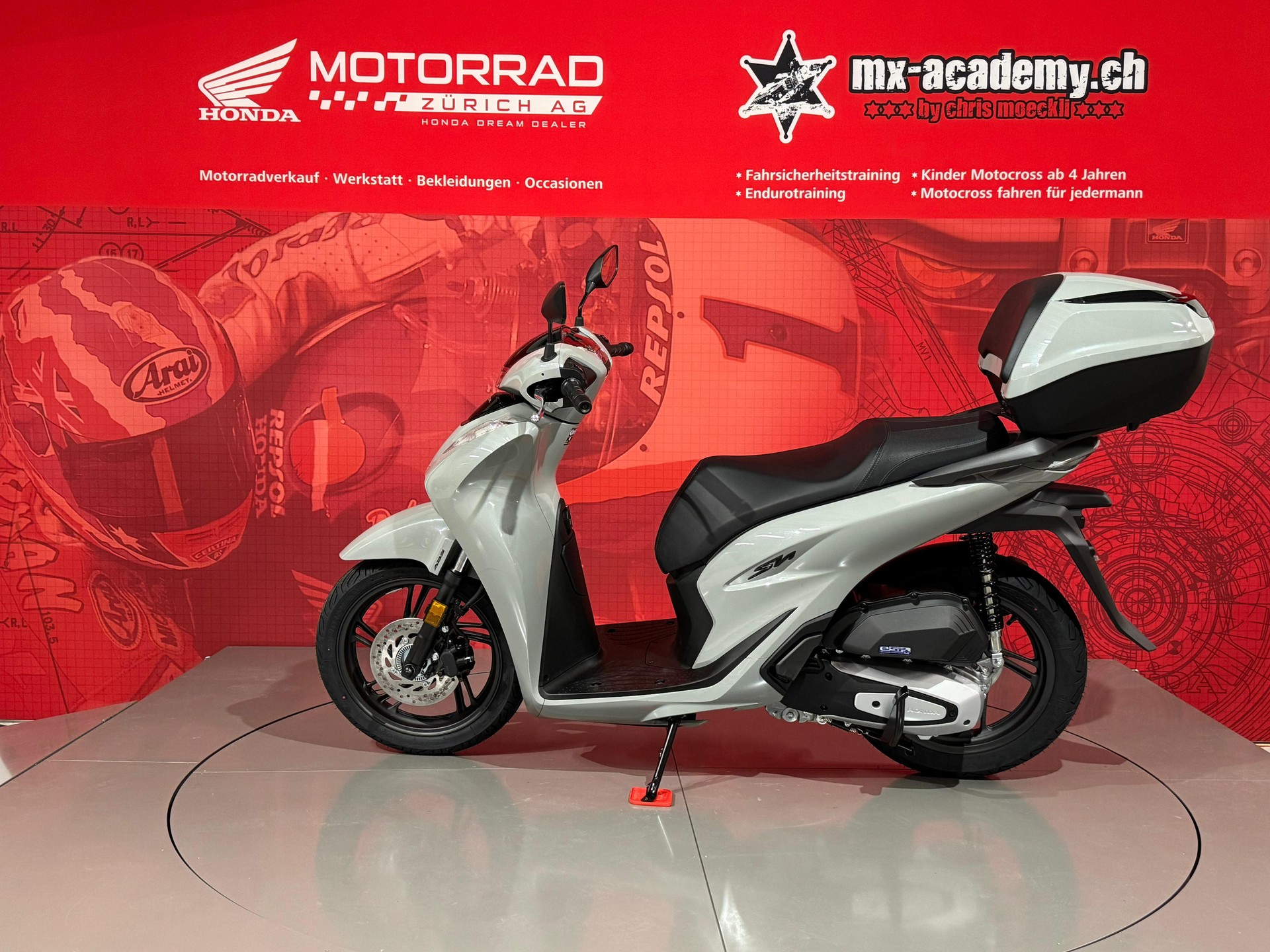 HONDA SH 125 *Neufahrzeug* *Falcon Grey*-showroom-element-2