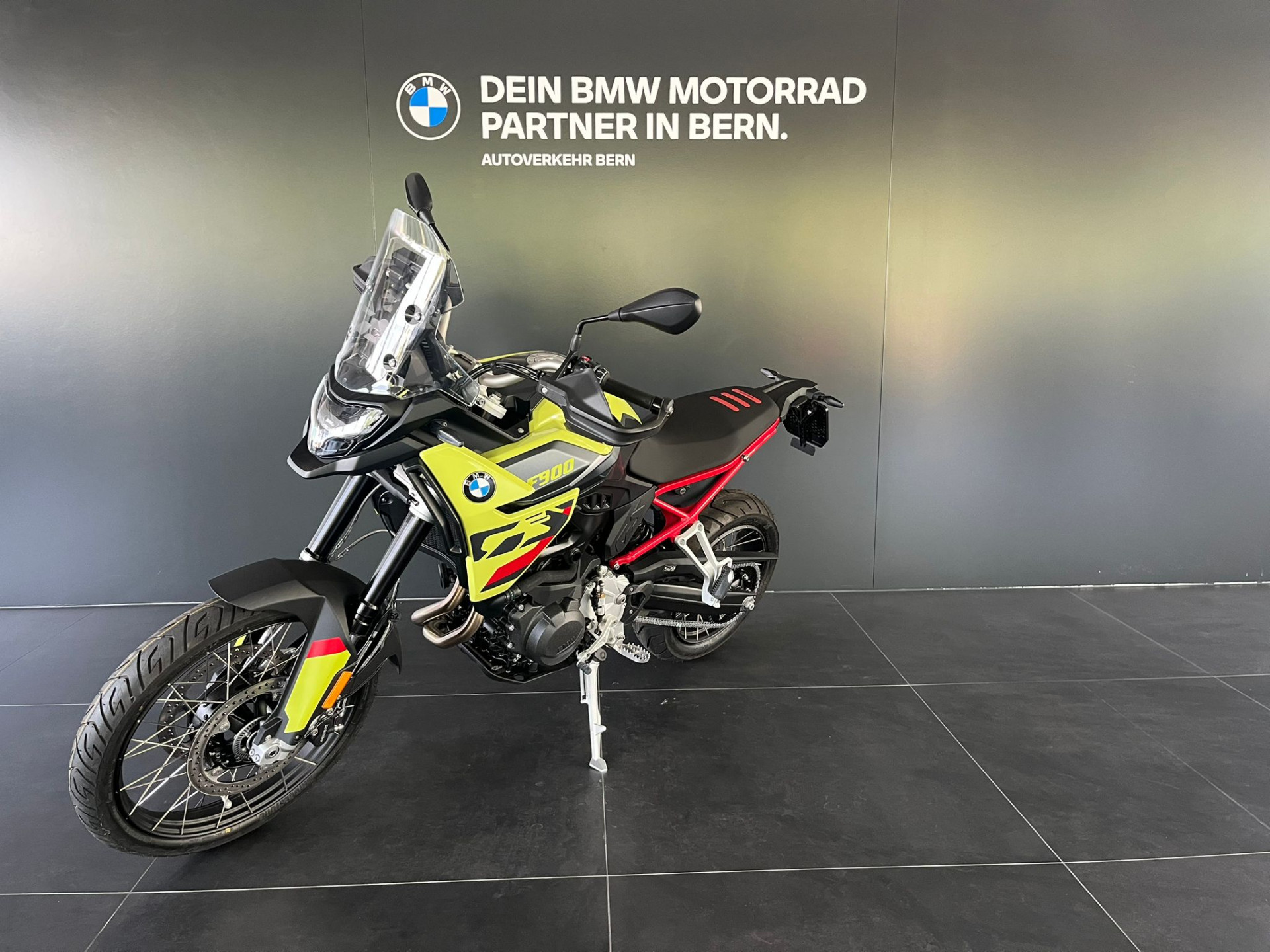 BMW F 900 GS-showroom-element-3