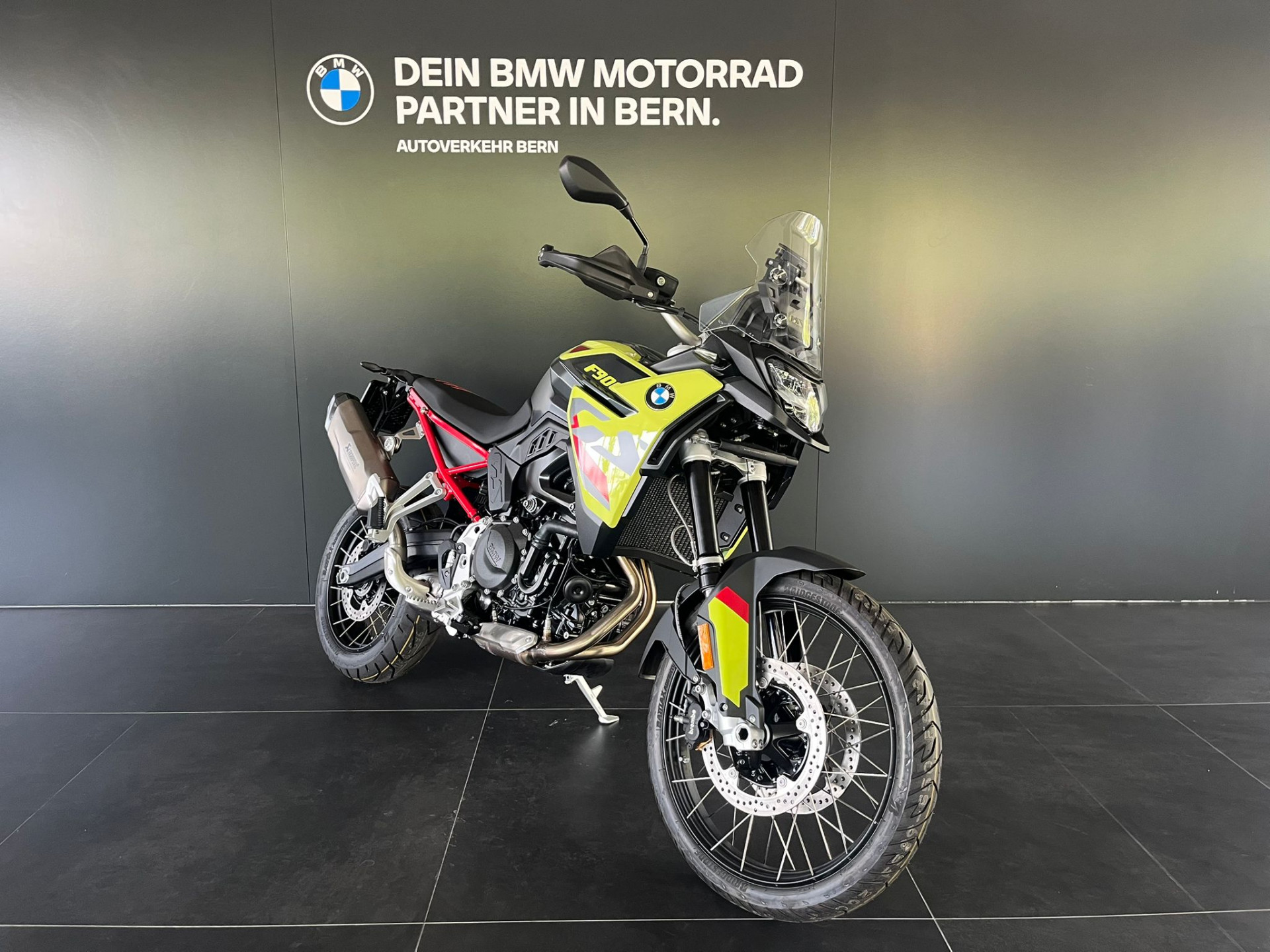 BMW F 900 GS-showroom-element-2