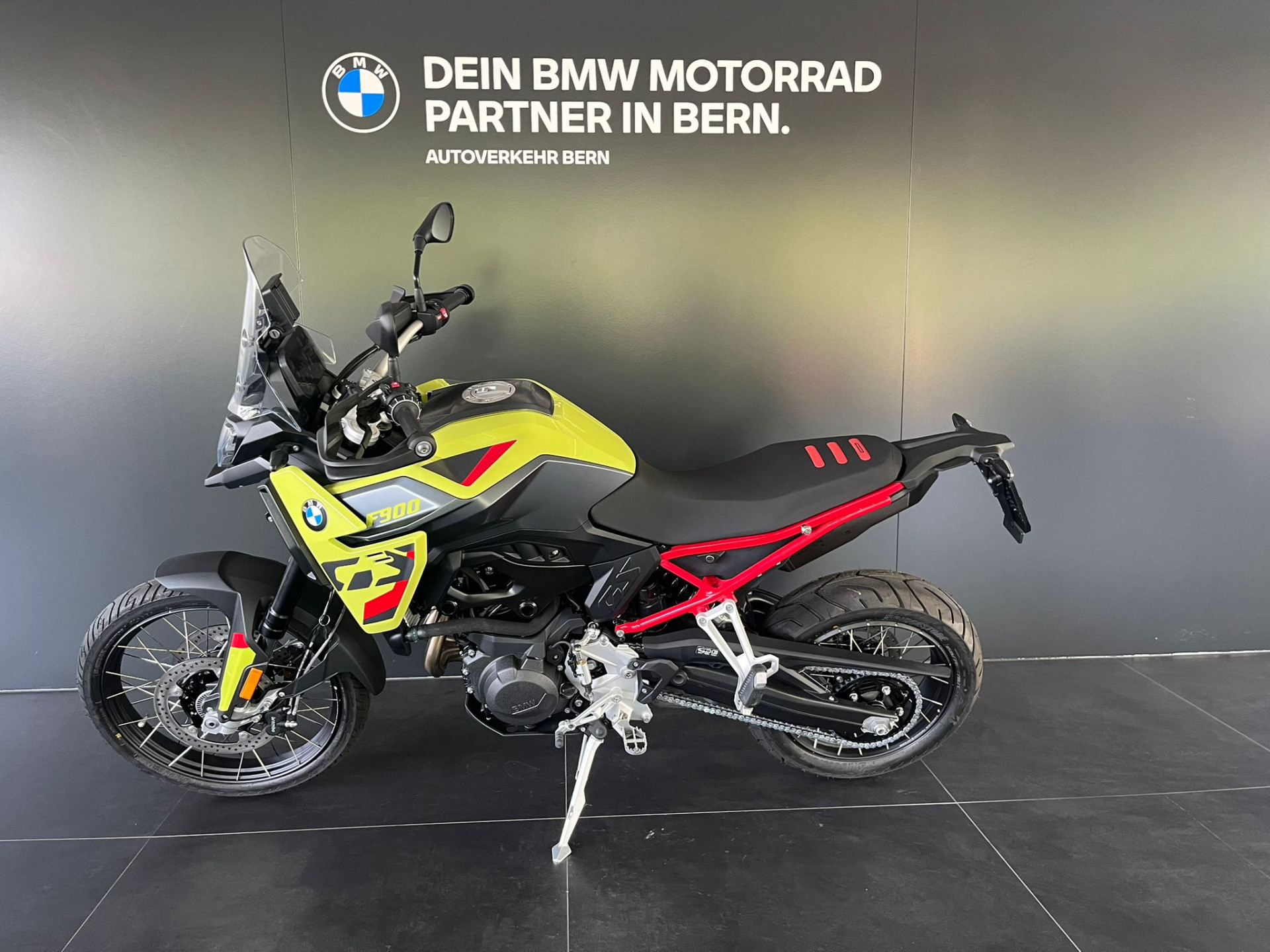 BMW F 900 GS-image-4