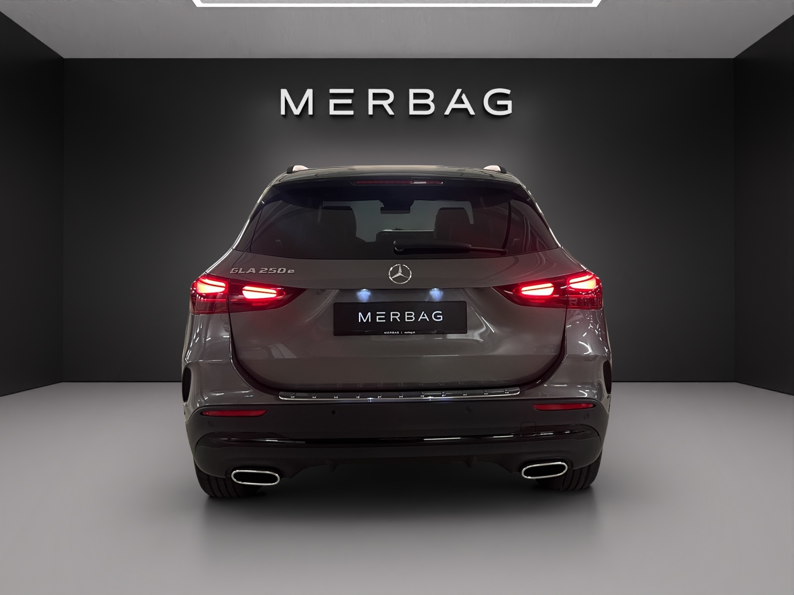 MERCEDES-BENZ GLA 250 e EQ Star 8G-DCT-image-6