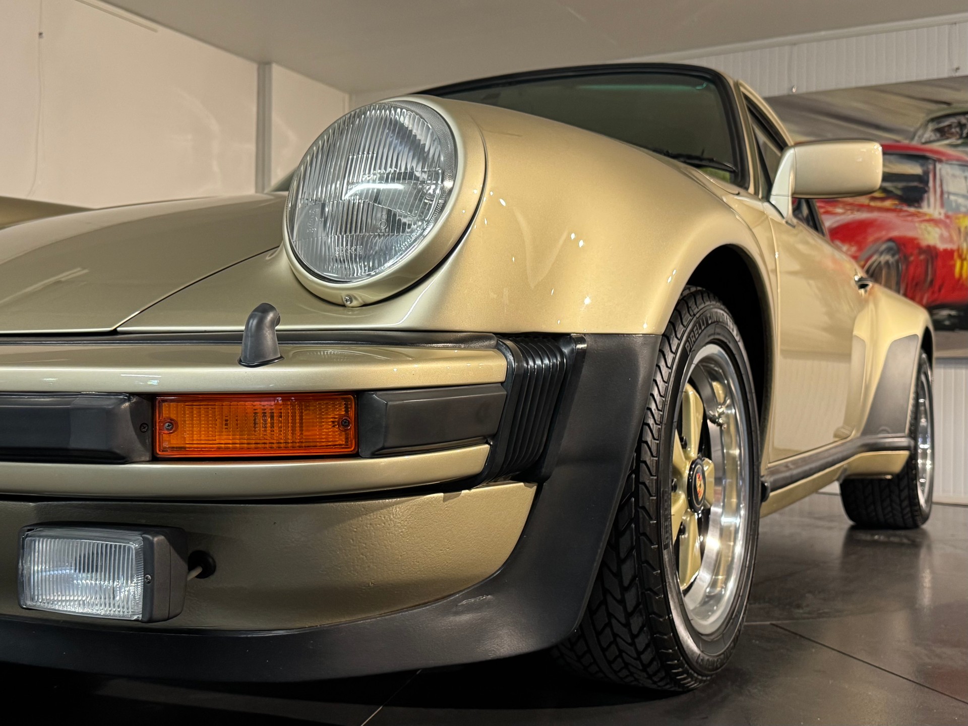 PORSCHE 911 Turbo-image-8
