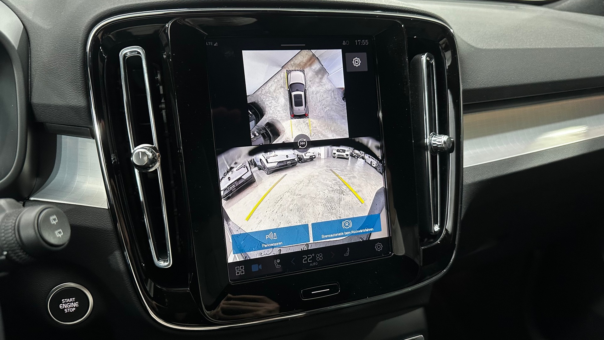 VOLVO XC40 2.0 B3 MH Core-image-8