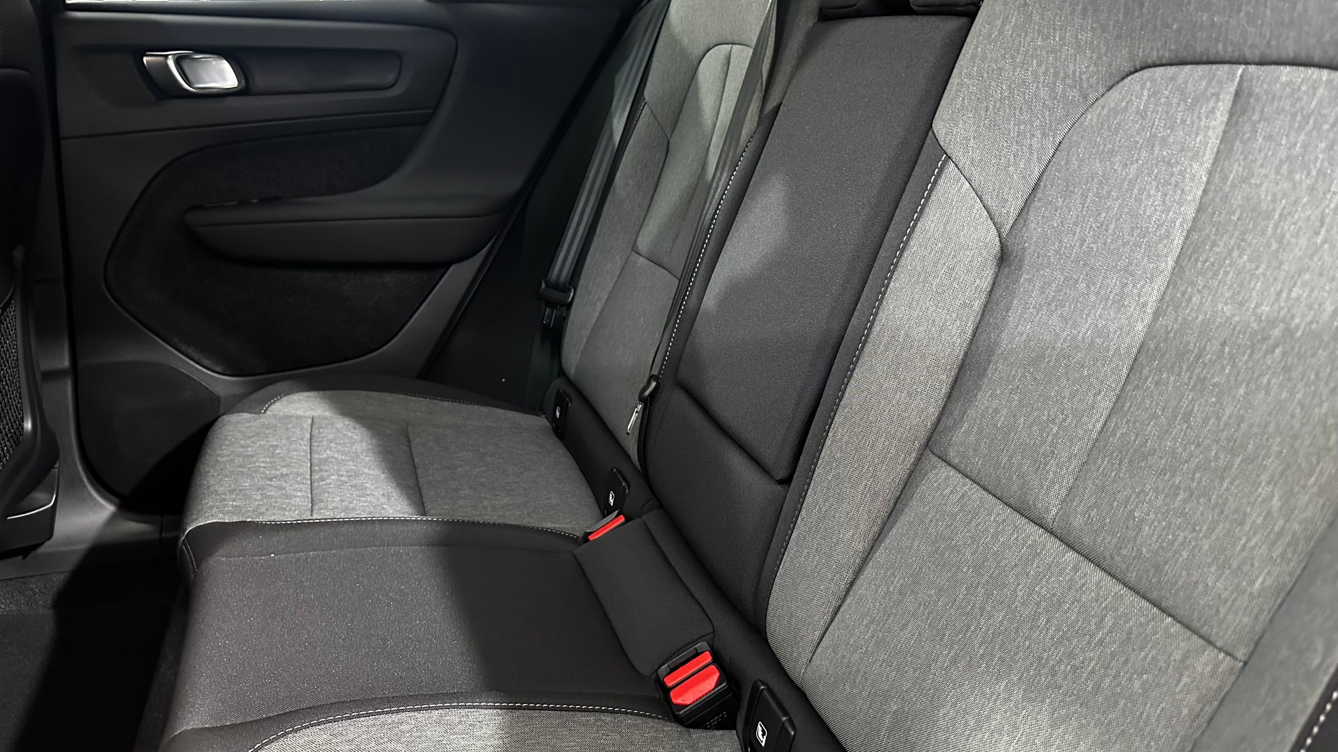 VOLVO XC40 2.0 B3 MH Core-image-5