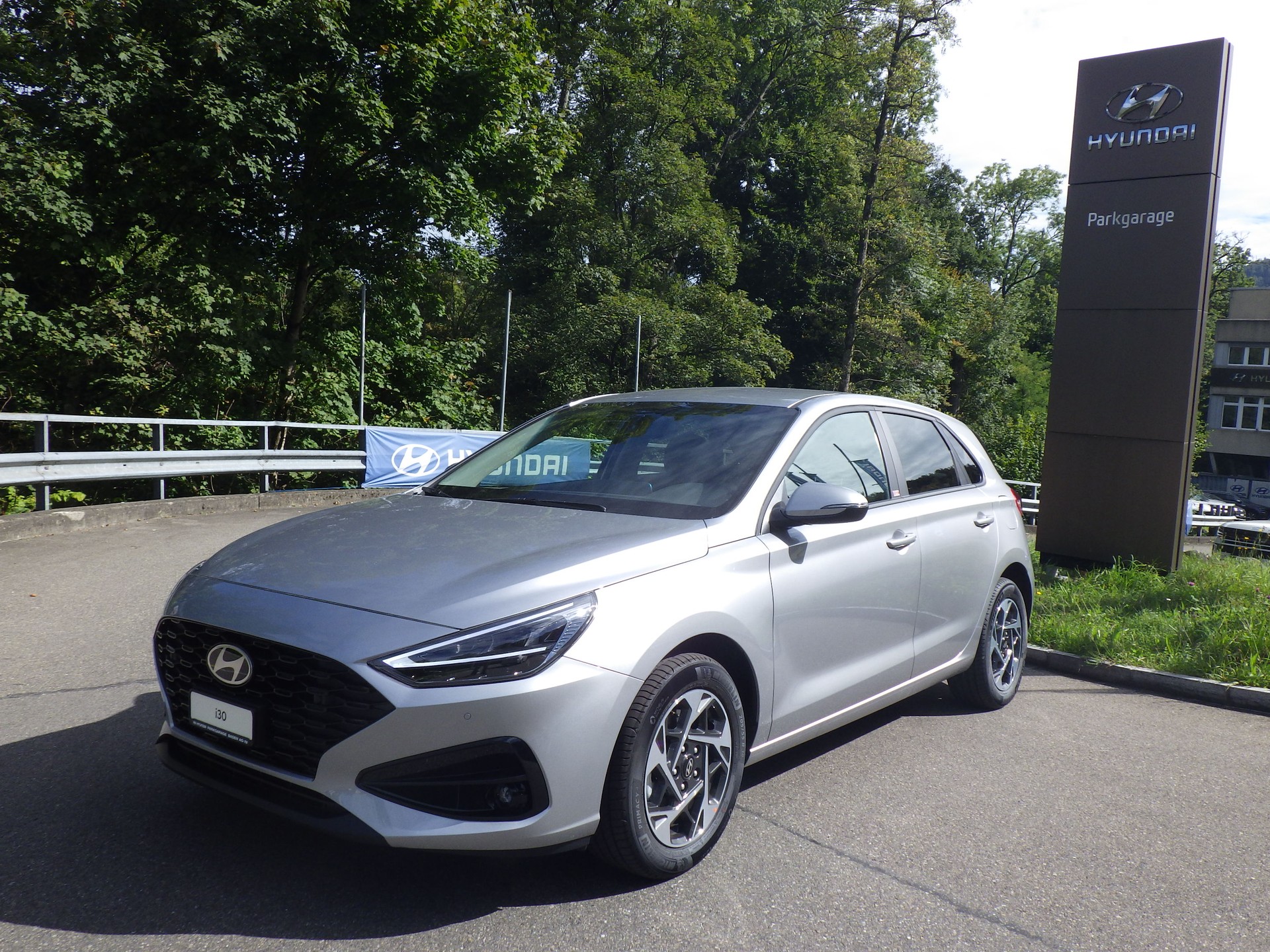 HYUNDAI i30 1.5 T-GDi Amplia 48V MH DCT
