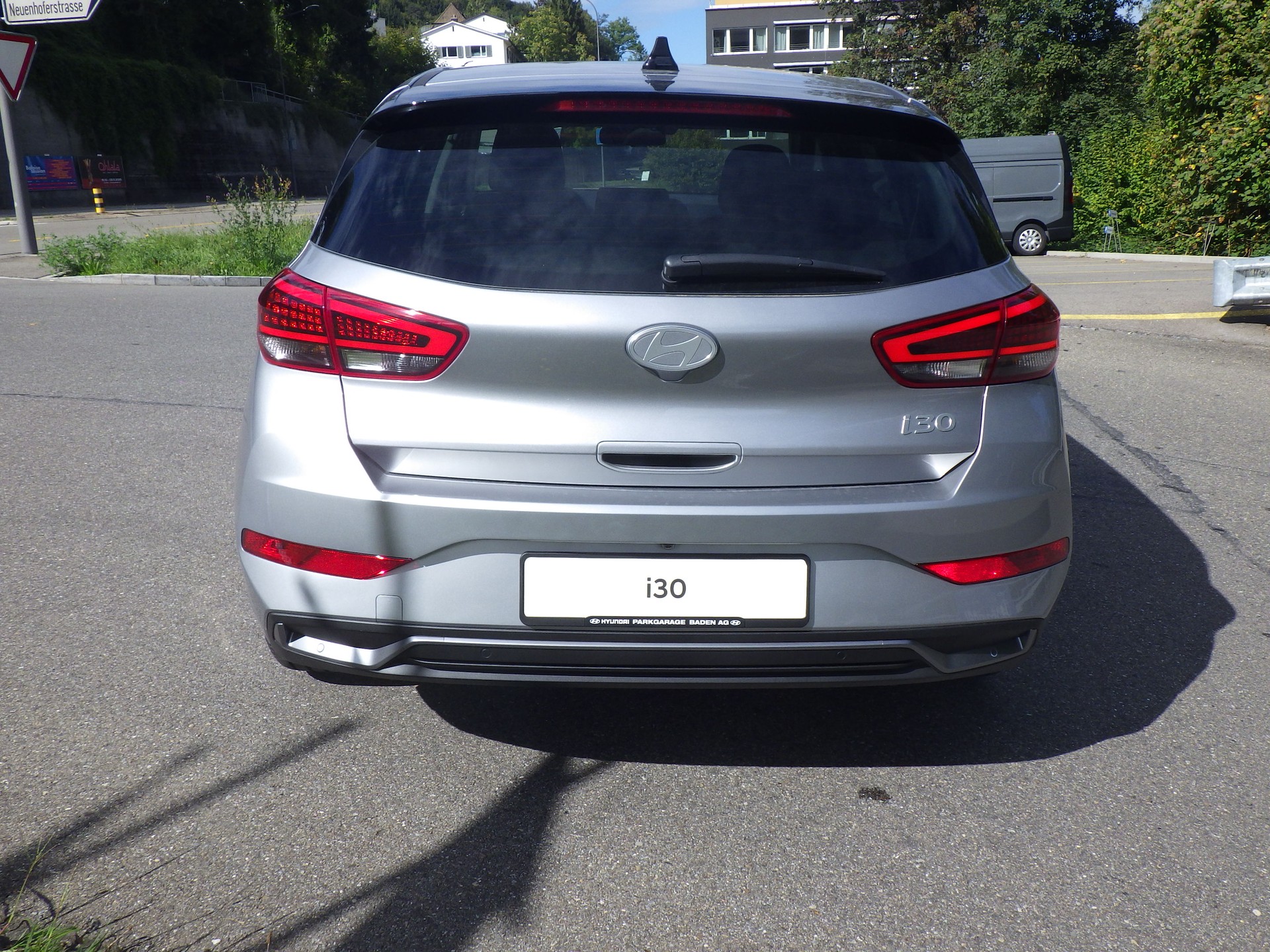HYUNDAI i30 1.5 T-GDi Amplia 48V MH DCT-showroom-element-2