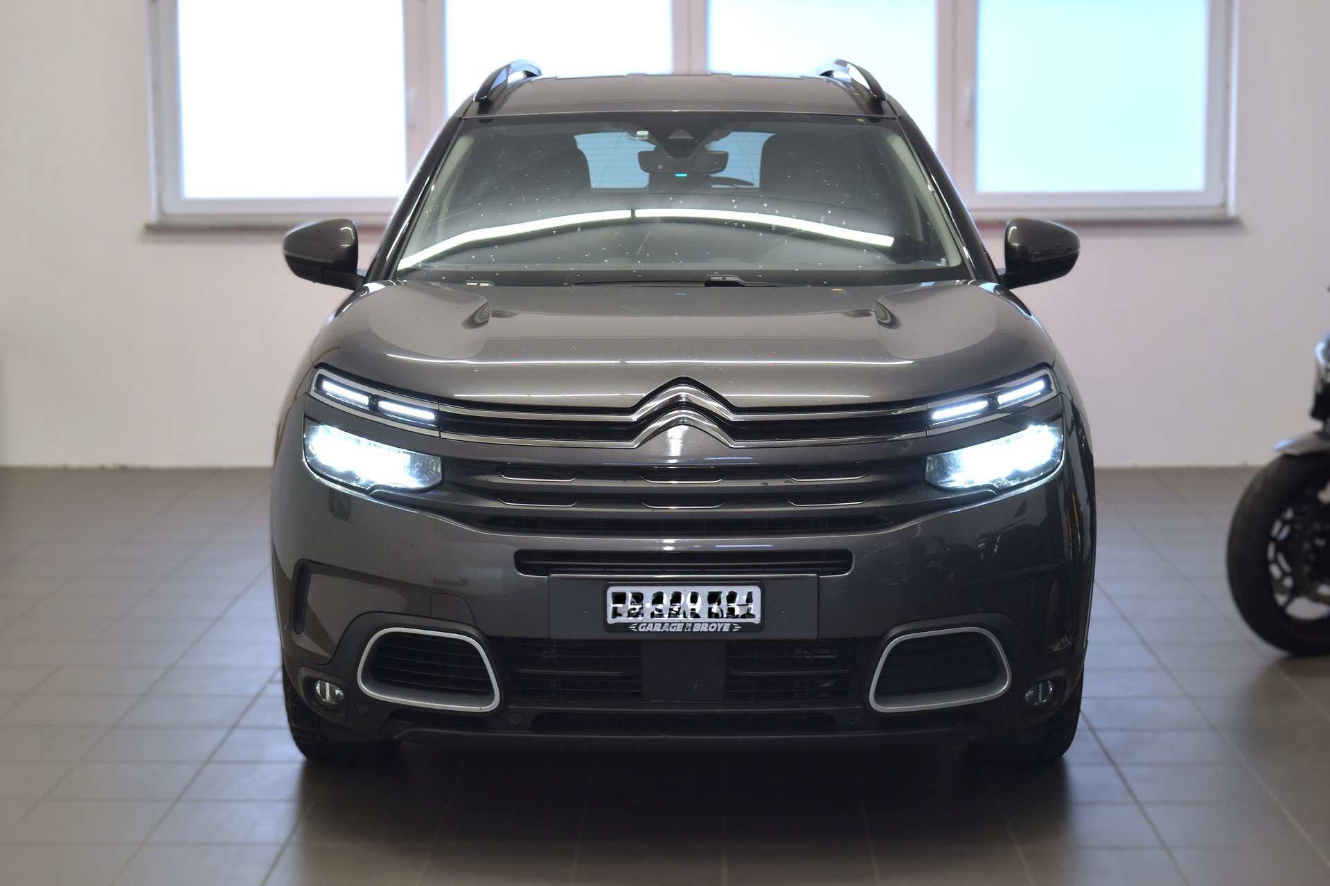 CITROEN C5 Aircross 1.6 PHEV Shine-image-1