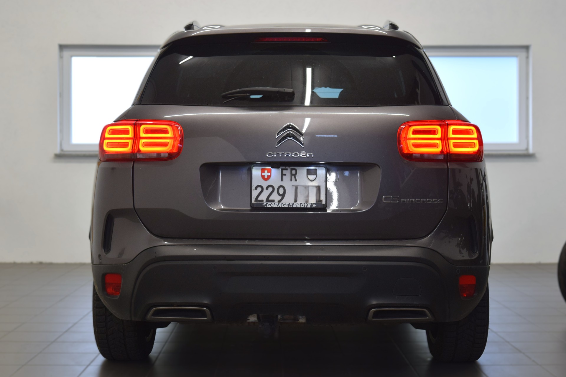 CITROEN C5 Aircross 1.6 PHEV Shine-image-4