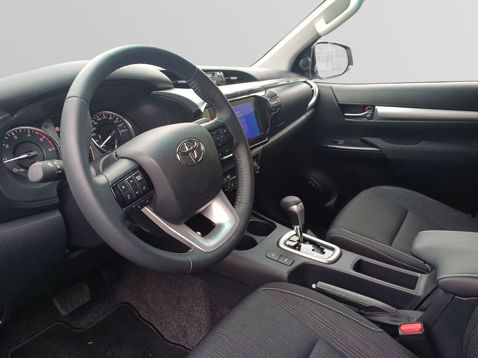 TOYOTA Hilux Double Cab.-Pick-up 2.4 D-4D 150 Style-image-6