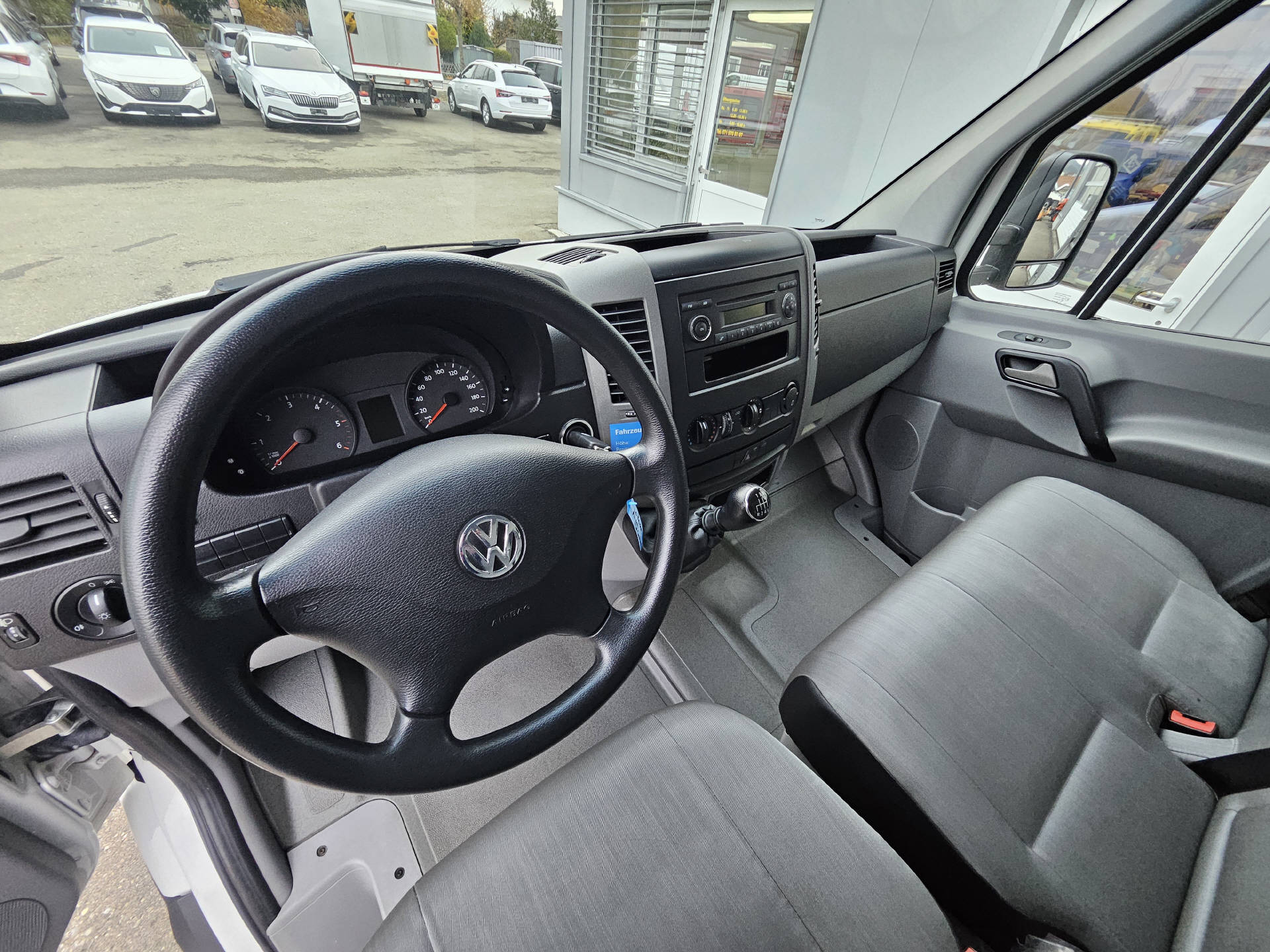 VW Crafter 35 Kab.-Ch. 3665 2.0 TDI 136 * Hebebühne * Nutzlast von 930 KG *-image-17