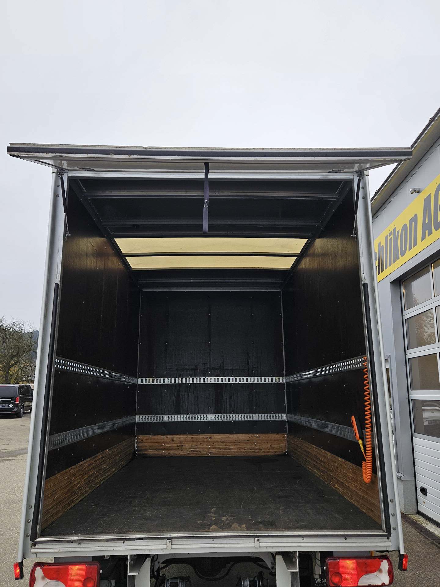 VW Crafter 35 Kab.-Ch. 3665 2.0 TDI 136 * Hebebühne * Nutzlast von 930 KG *-image-14