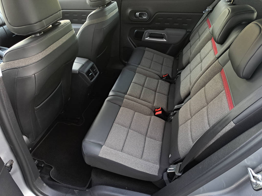 CITROEN C5 Aircross 1.6 PHEV 225cv Swiss Edition-image-9