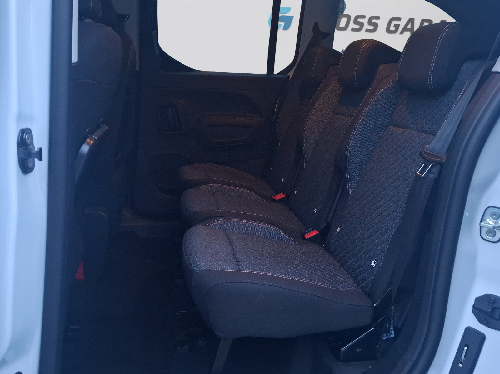 PEUGEOT Rifter NEW Long 1.5 BHDi Allure-image-8