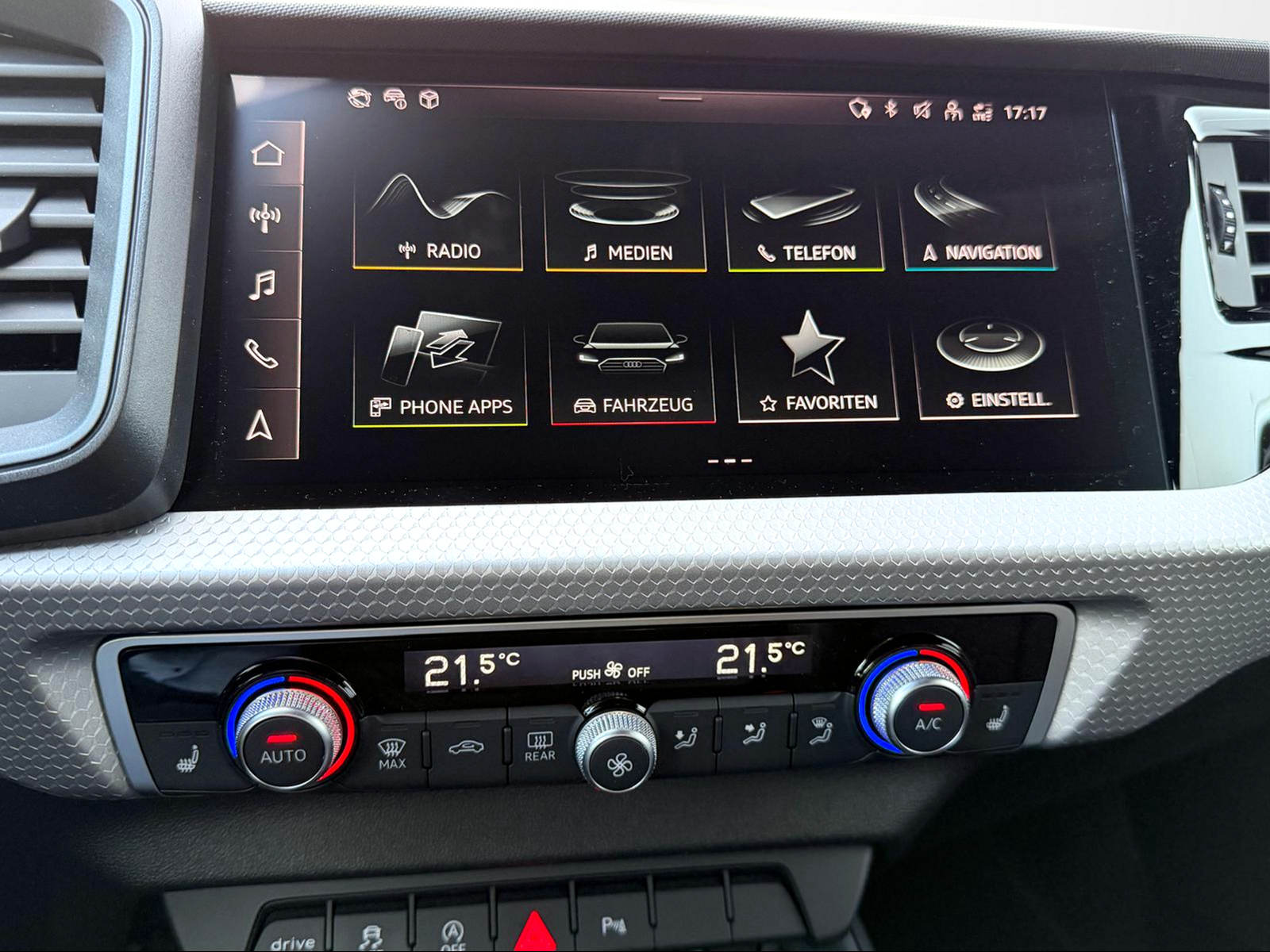 AUDI A1 Sportback 30 TFSI S Line Attraction S-tronic-image-9