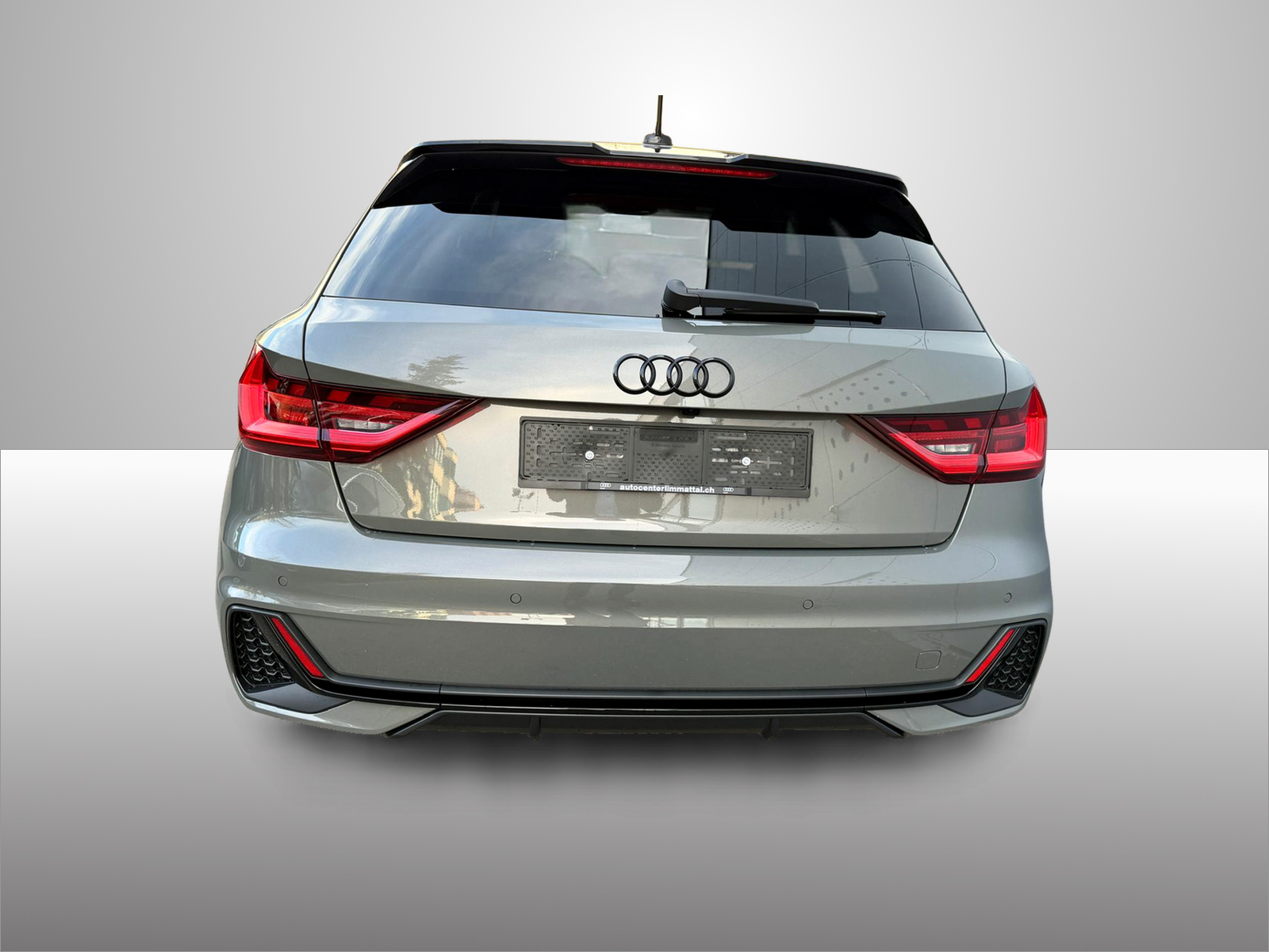 AUDI A1 Sportback 30 TFSI S Line Attraction S-tronic-image-12