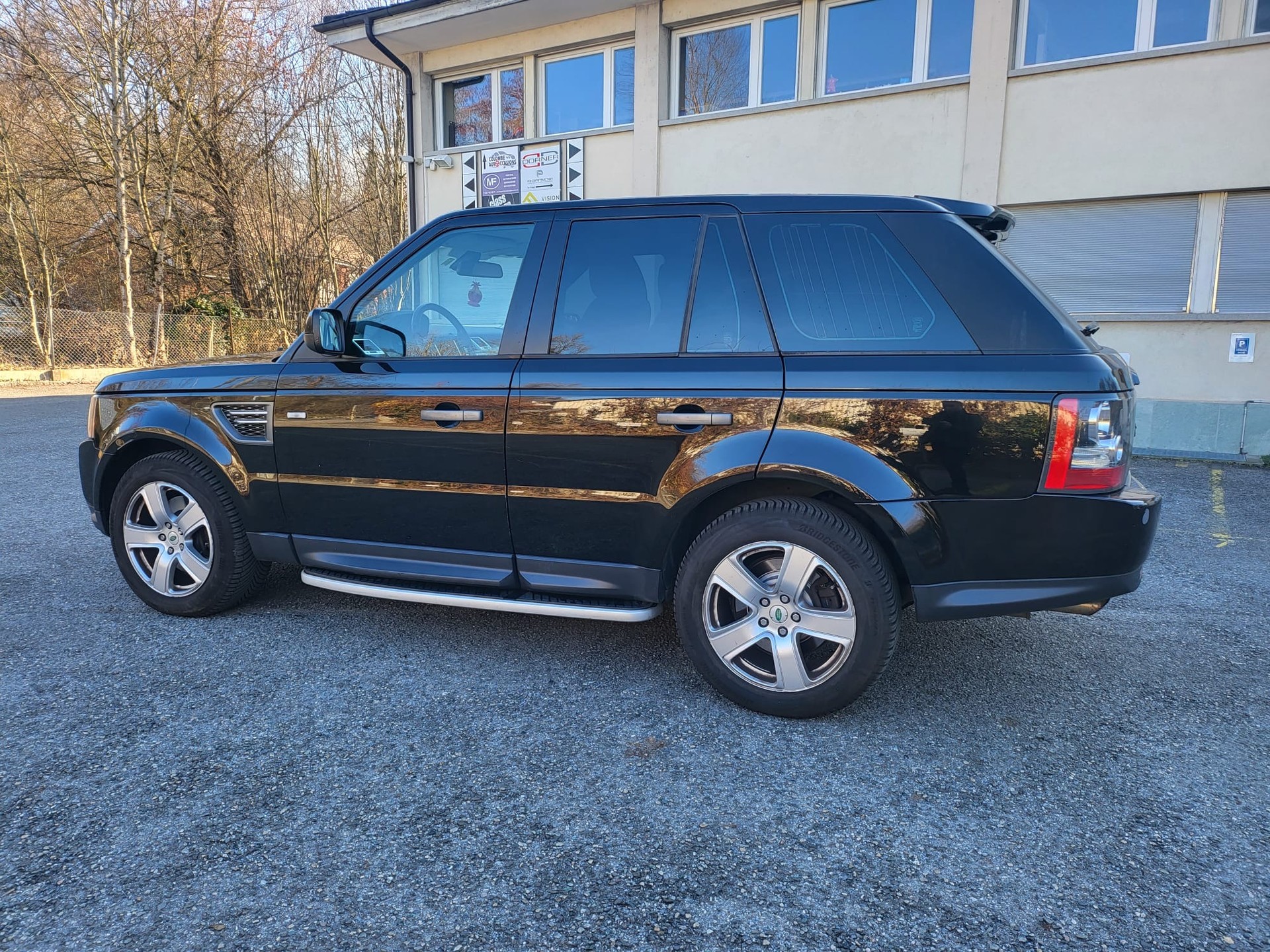 LAND ROVER Range Rover Sport 3.0 TDV6 Autobiography Automatic-image-7
