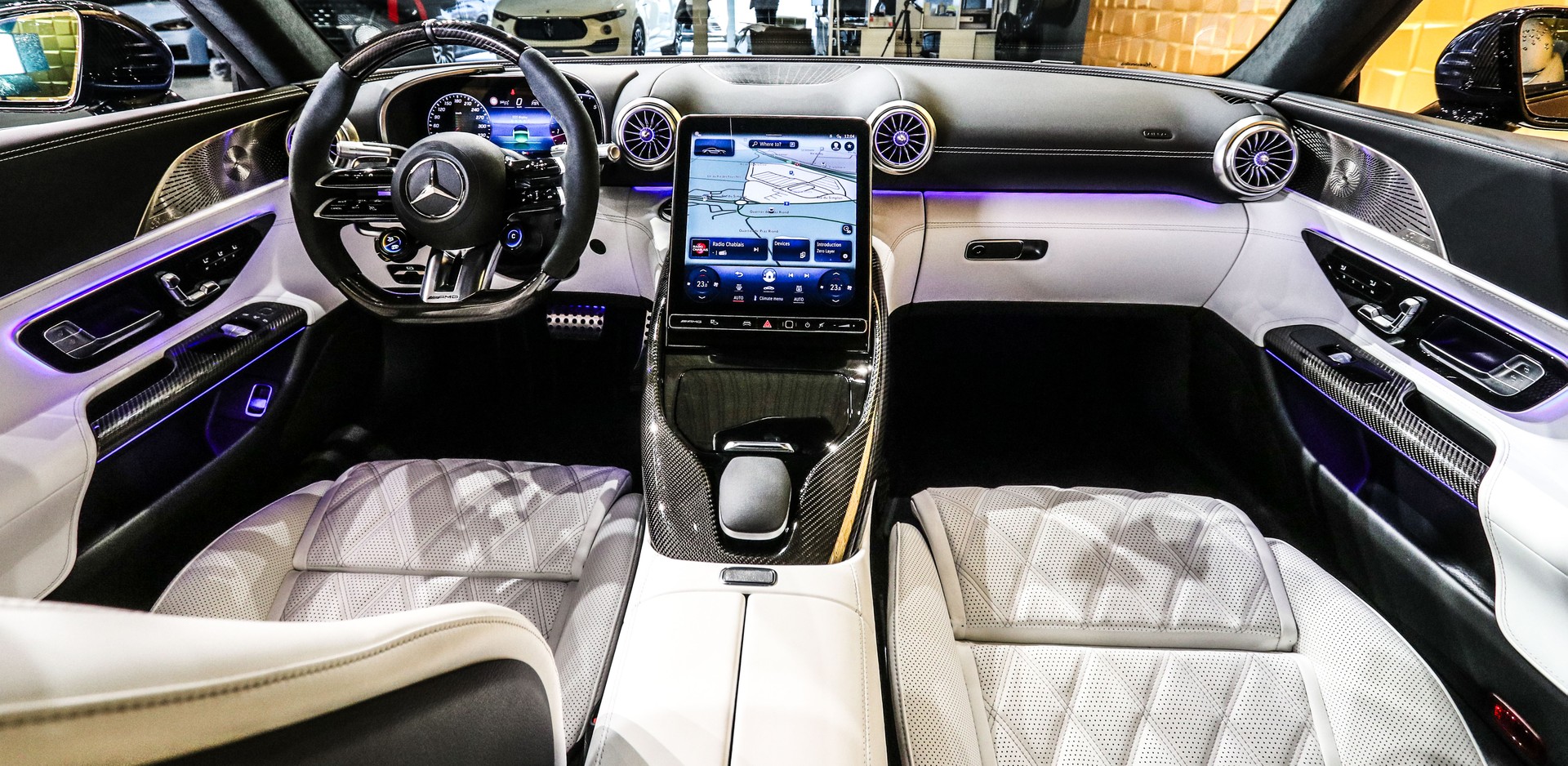 MERCEDES-BENZ AMG GT 63 4Matic+ Executive Edition-image-18