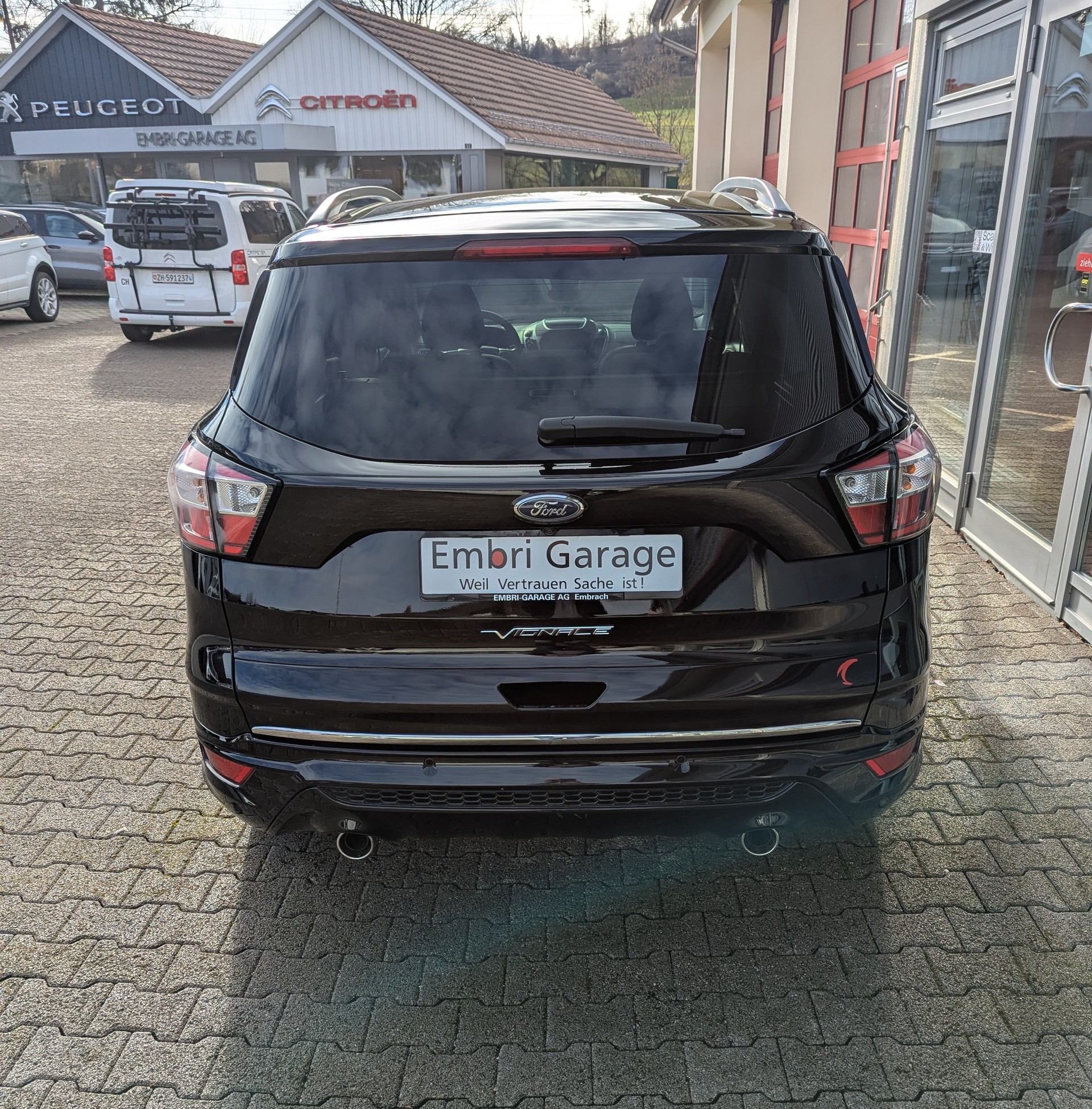 FORD Kuga 2.0 TDCi Vignale 4WD PowerShift-image-5