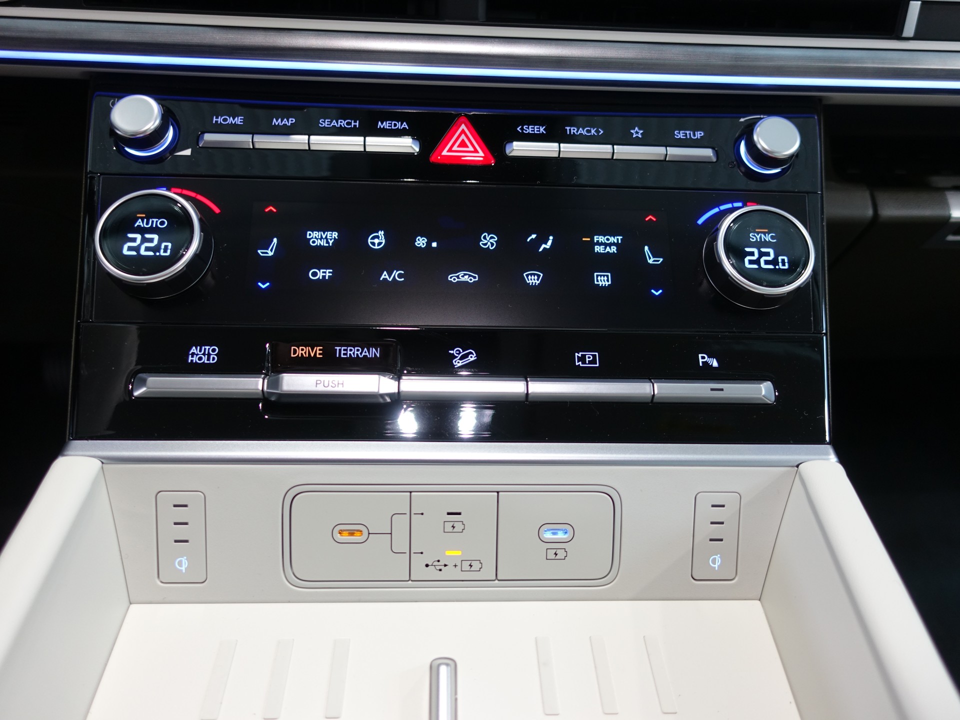 HYUNDAI Santa Fe 1.6 HEV Vertex 4WD 7-Plätzer-image-14