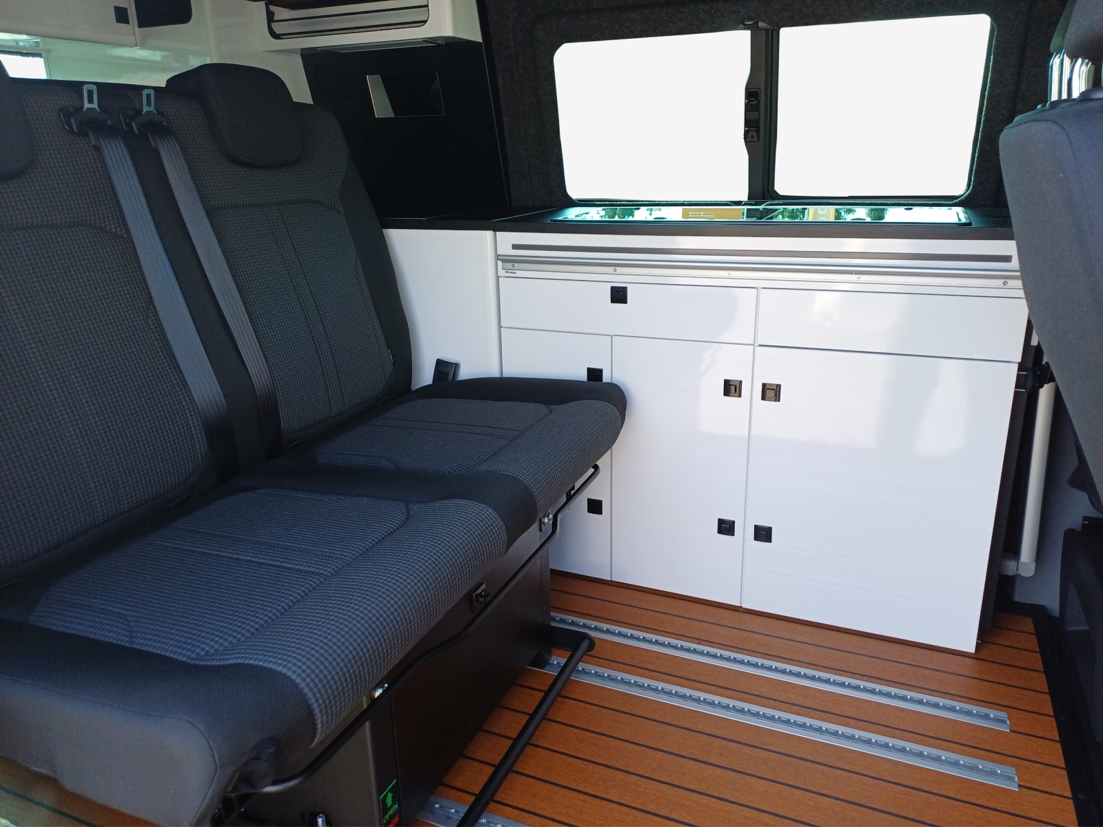 VW T6.1 2.0 TDI Envia-image-10