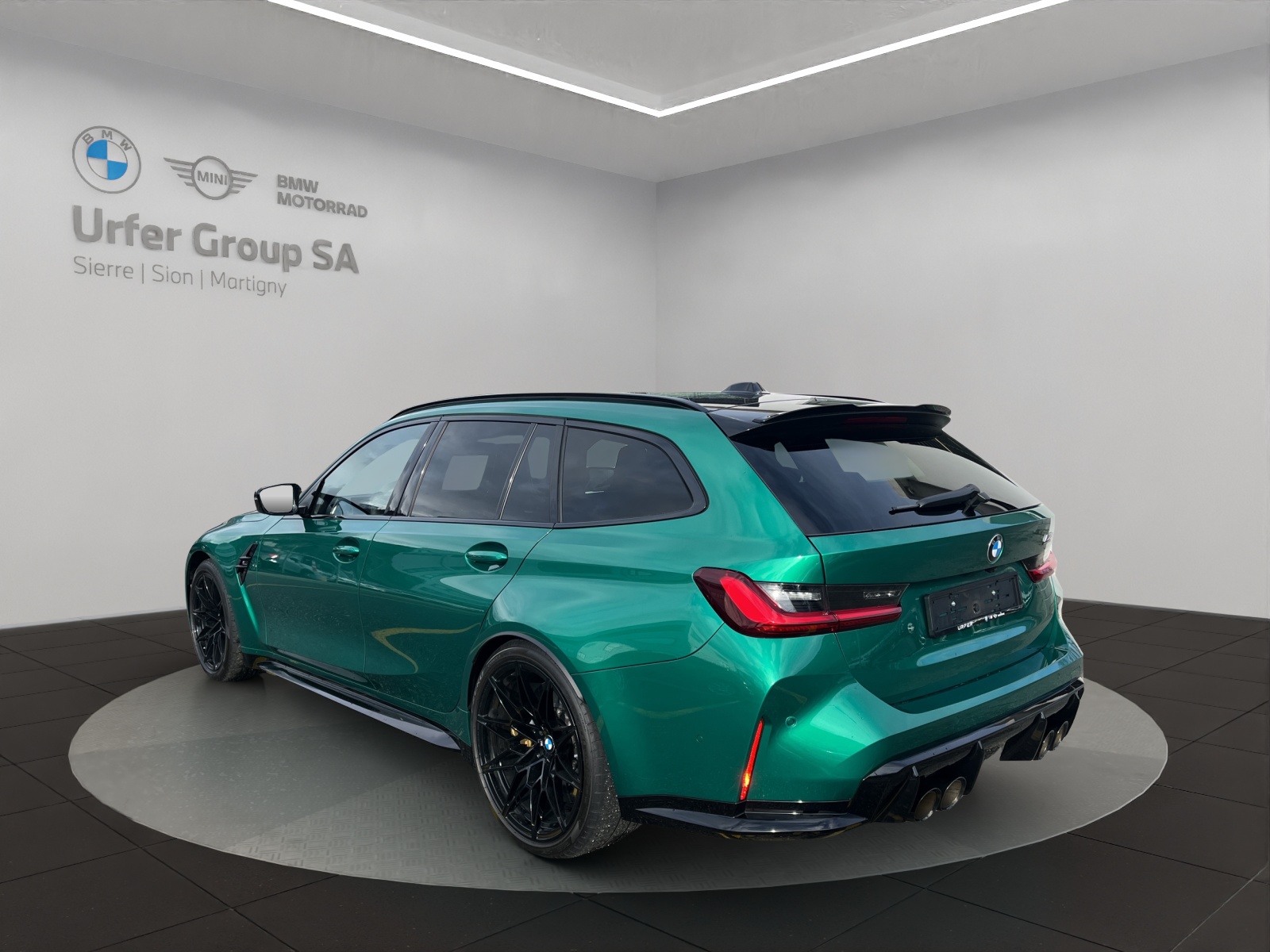 BMW M3 Touring xDrive Competition M-image-4