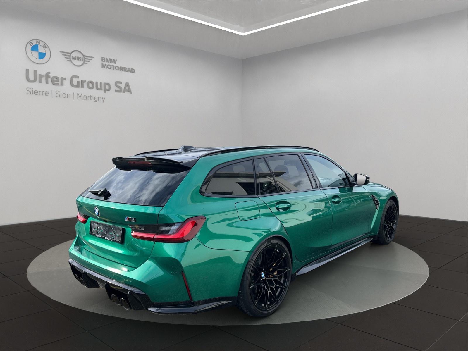 BMW M3 Touring xDrive Competition M-image-6