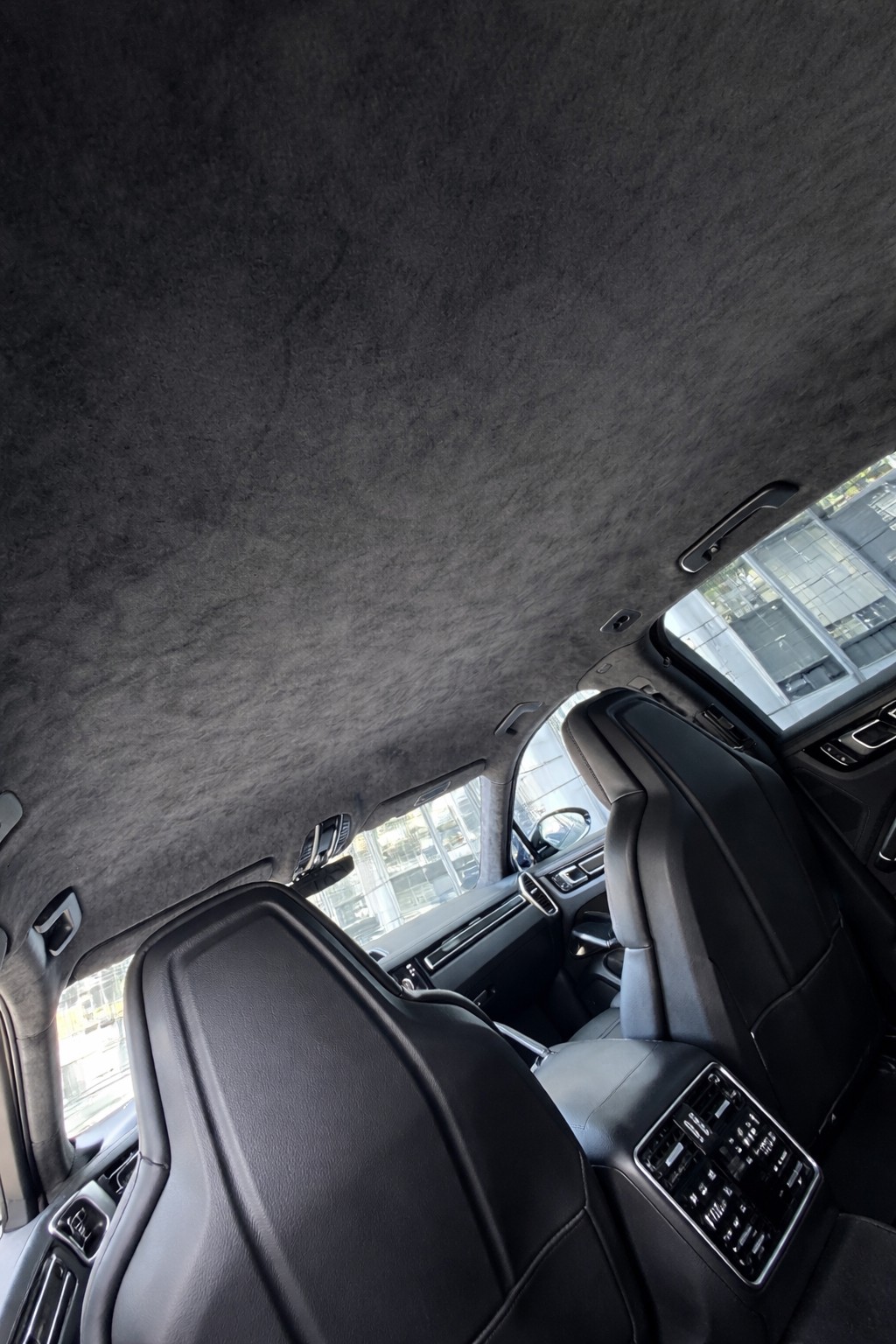 PORSCHE Cayenne Turbo Coupé GT Paket-Porsche Approved Garantie bis 11.2027-image-9