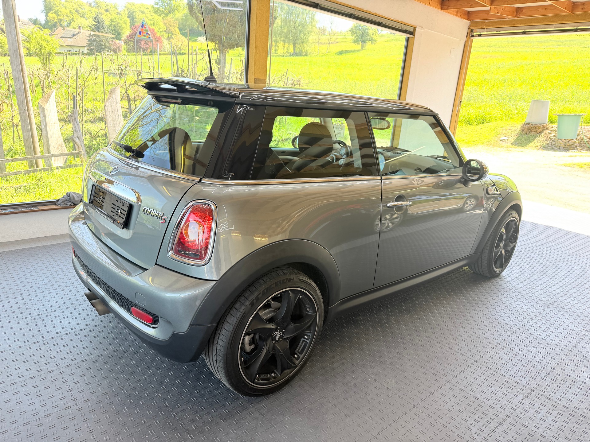MINI Cooper S-image-4