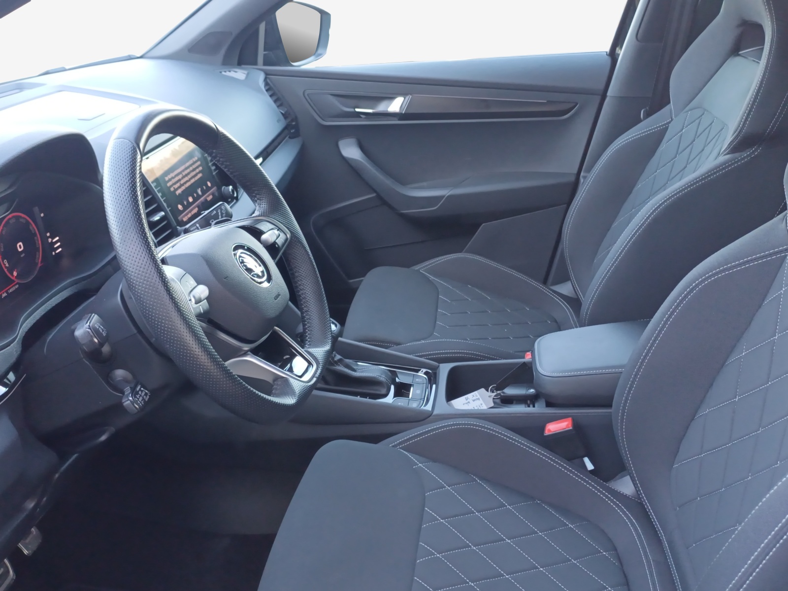SKODA Karoq 2.0 TSI SportLine 4x4 DSG-image-7
